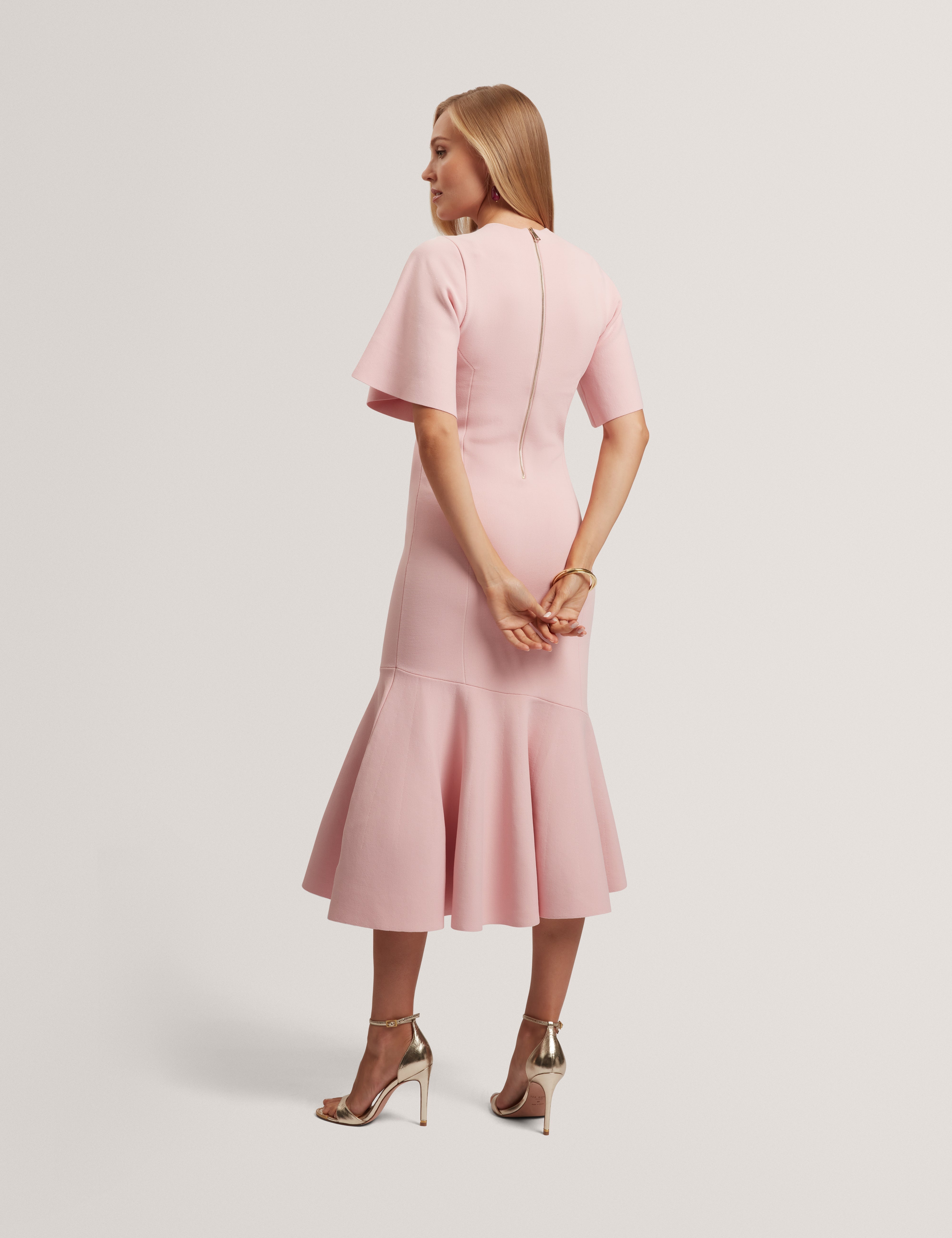 Receda Short Sleeve Knit Midi Dress Pink Receda Short Sleeve Knit Midi Dress Pink