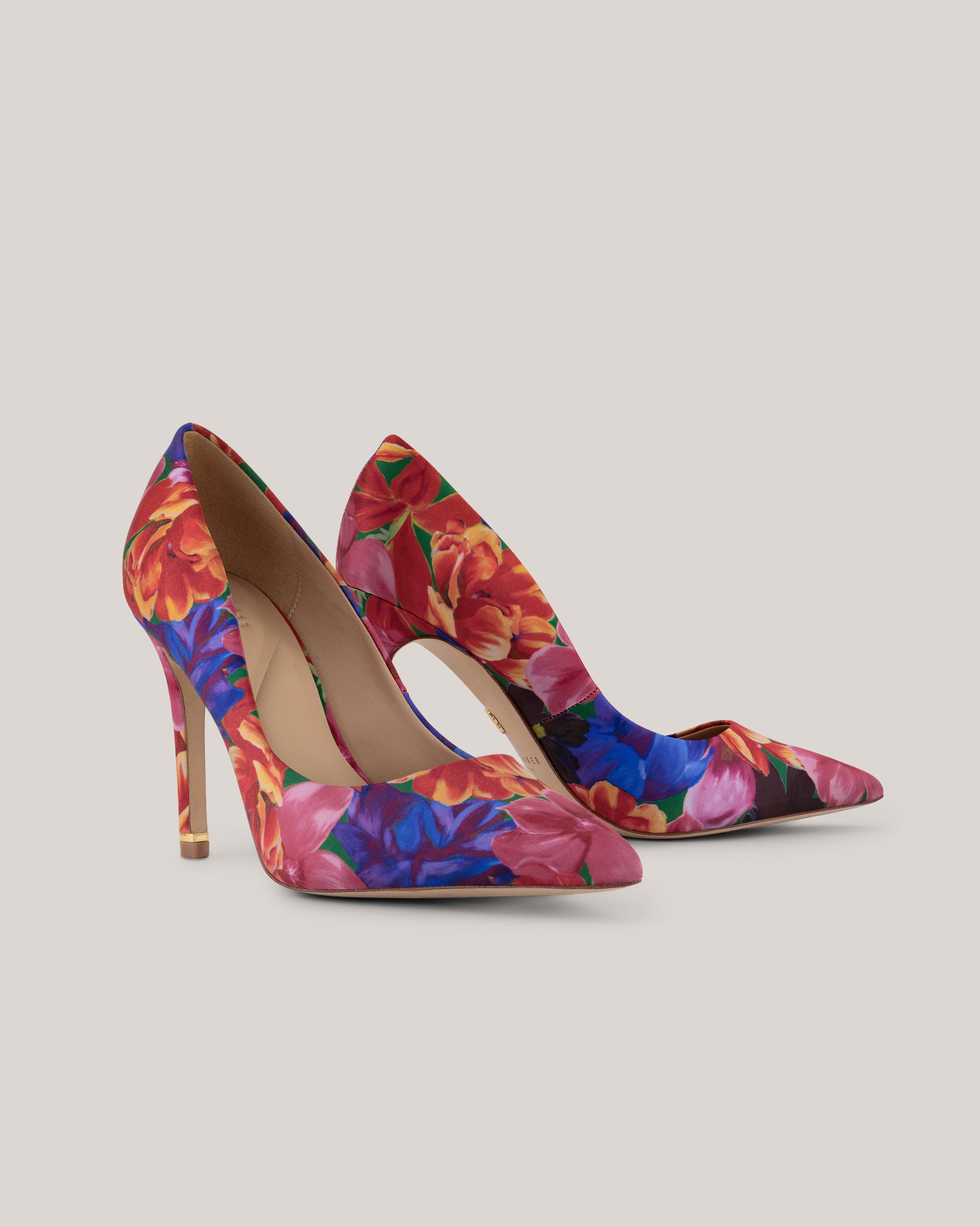 Carraai High Heeled Pump With Gold Heel Multicol