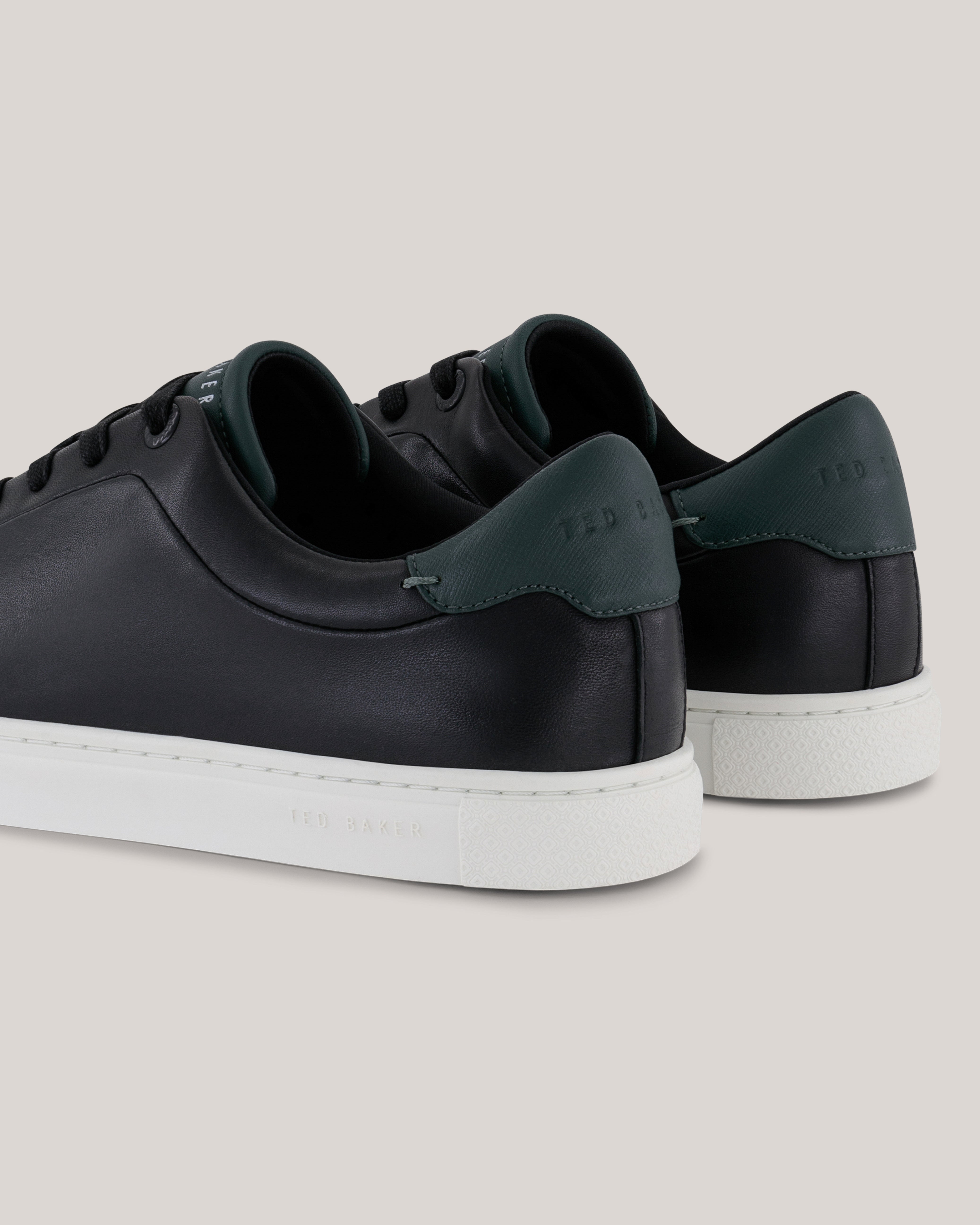 Rbertoo Leather Sneaker Black