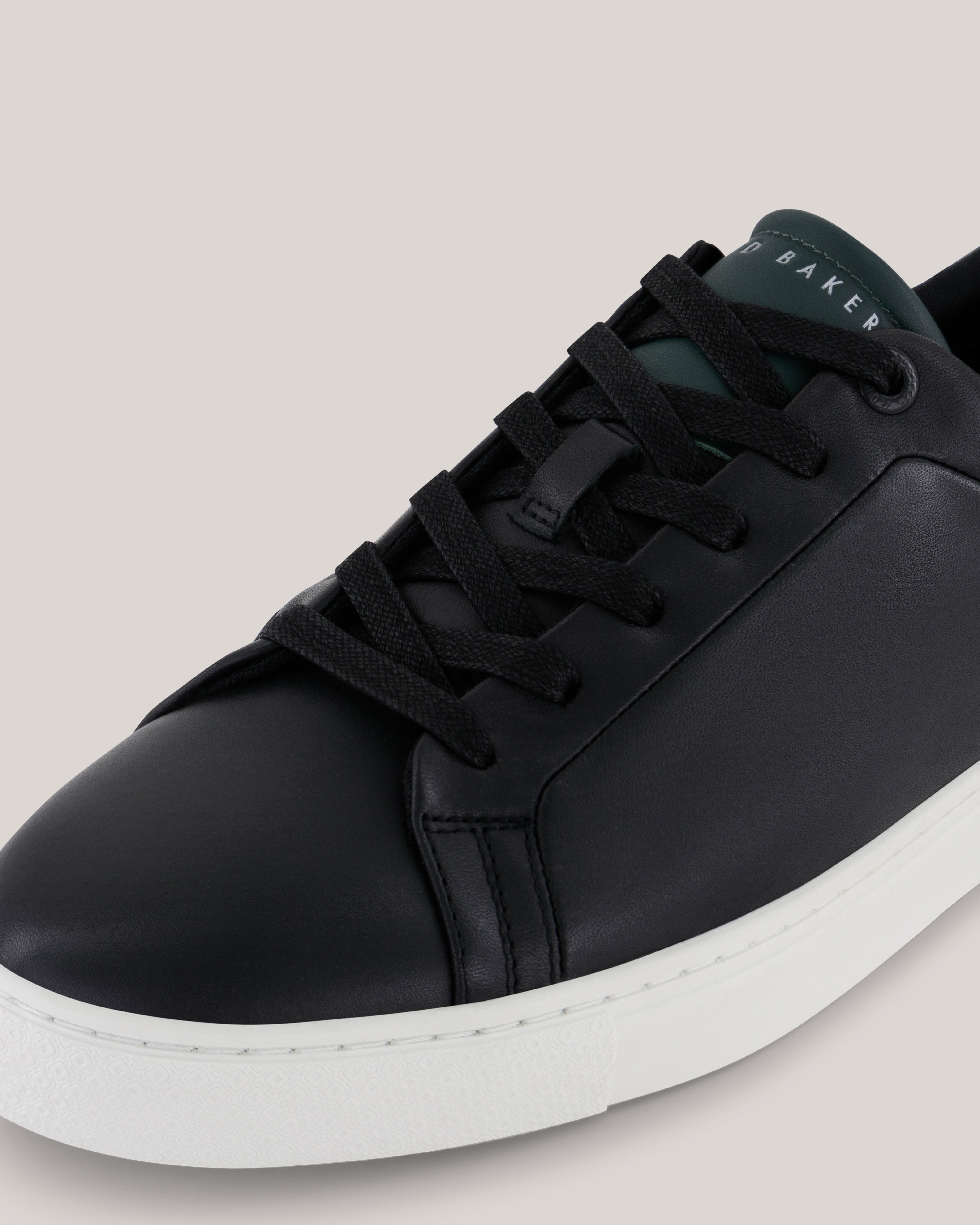 Rbertoo Leather Sneaker Black