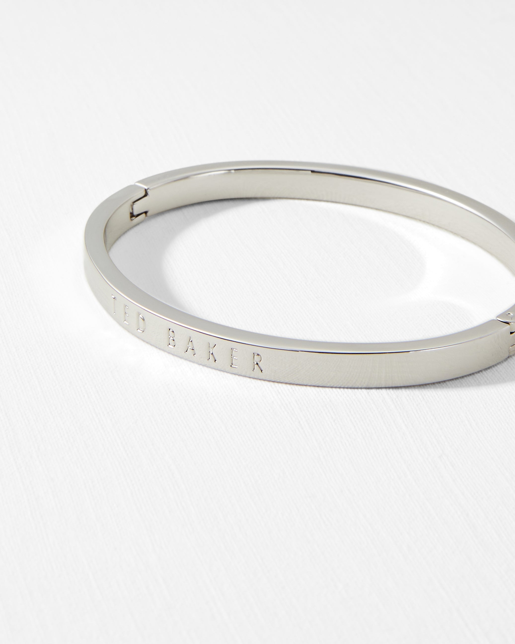 Clemara Tbj1567 Crystal Hinge Bangle Crystal