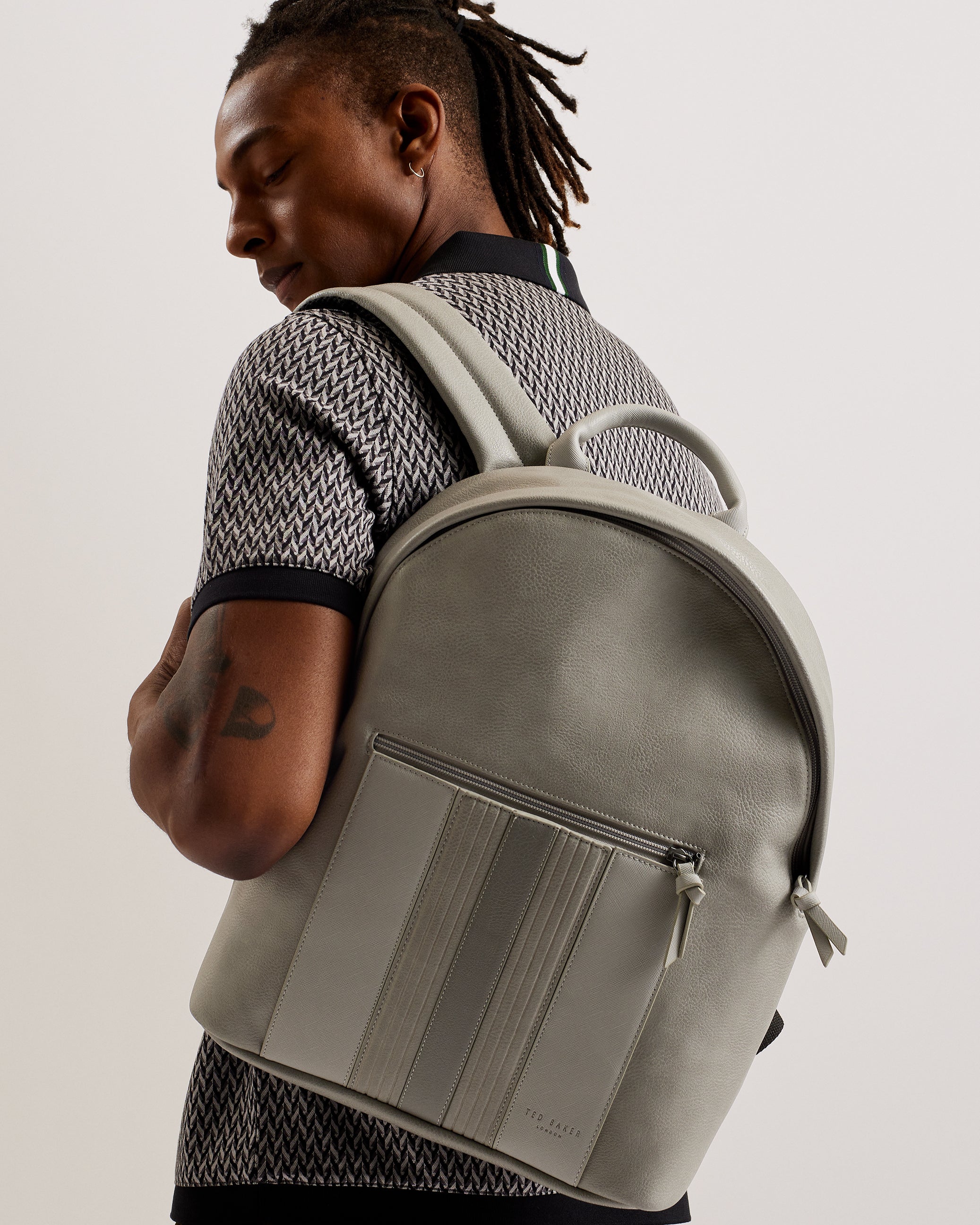 Esentle Striped PU Backpack Lt-Grey