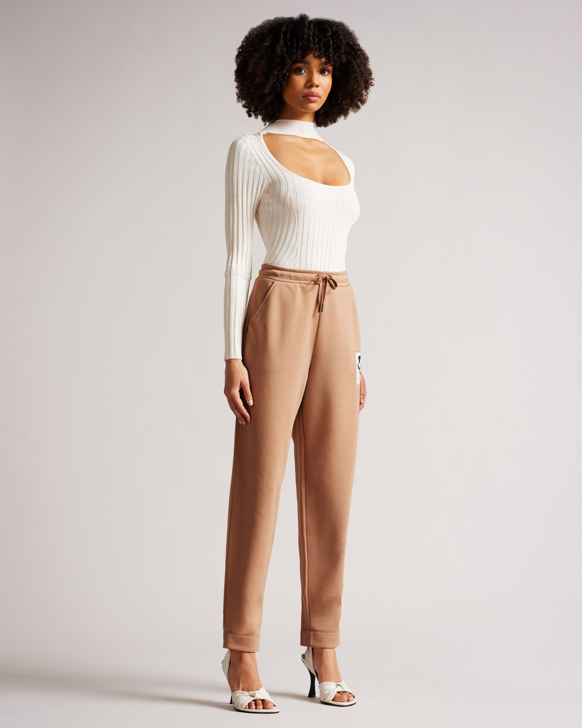 Krish Jogger With Patch Lt-Brown