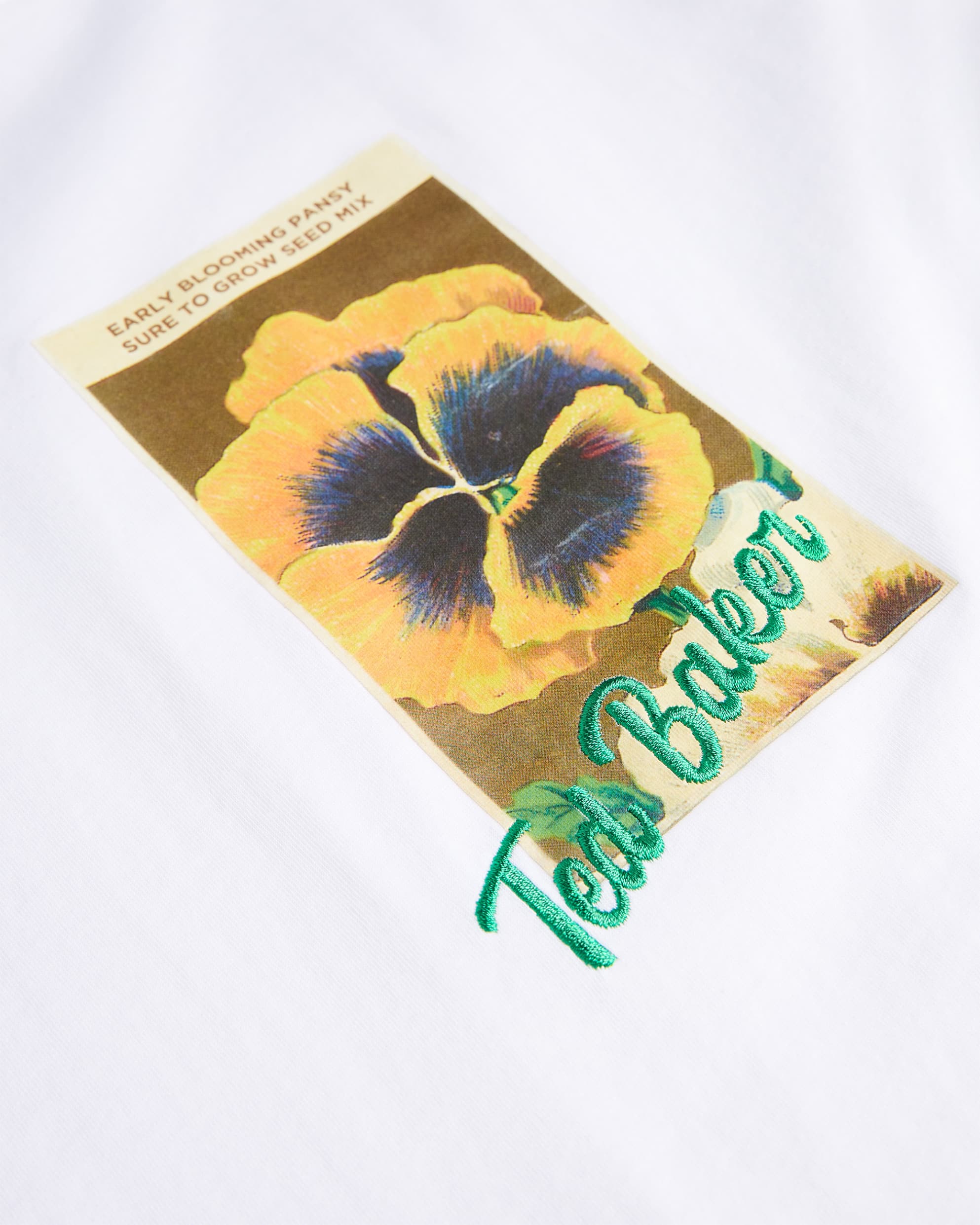 أبتشرش تيشيرت أبيض بأكمام قصيرة