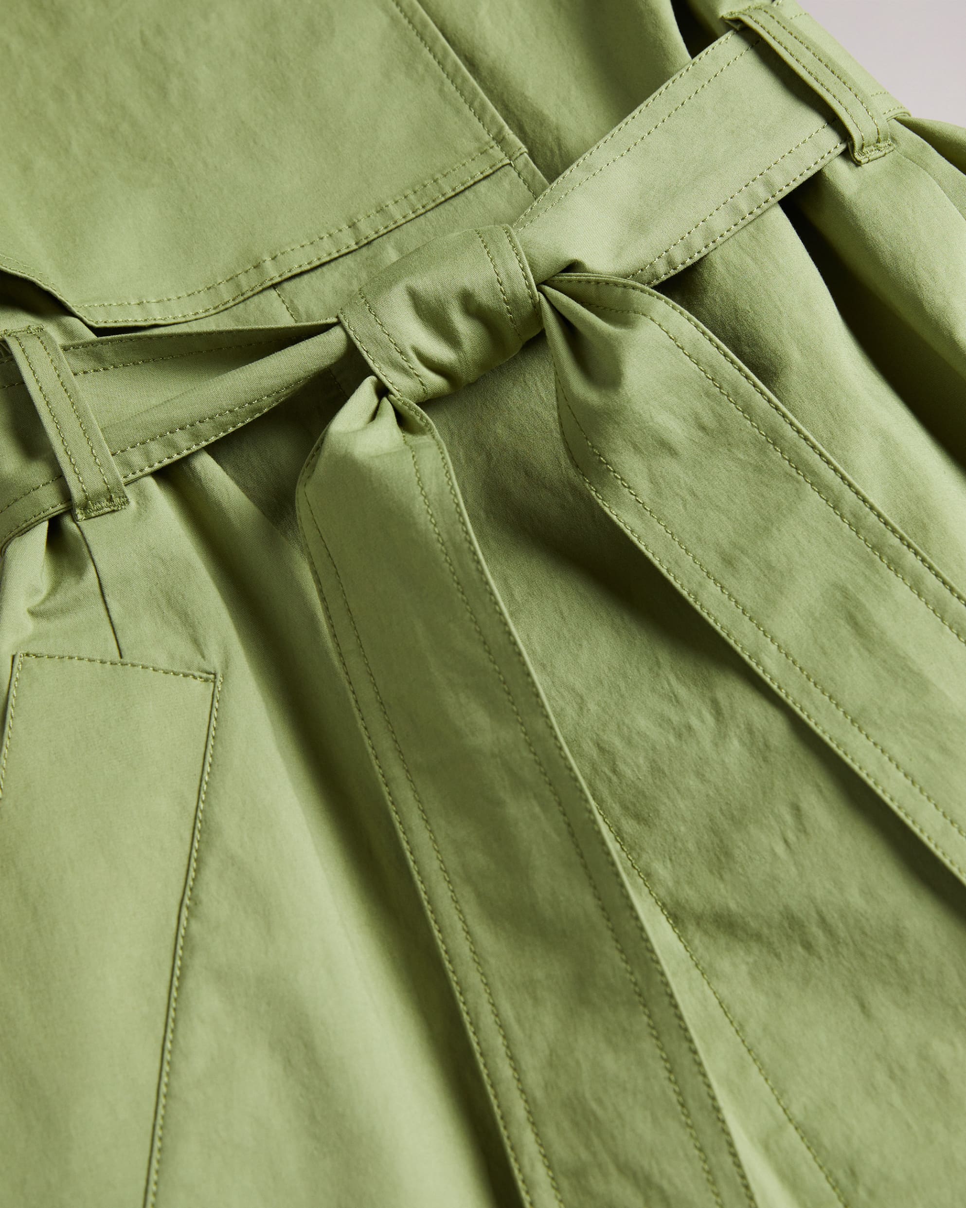 Martna Voluminous Sleeve Trench Coat Mid-Green