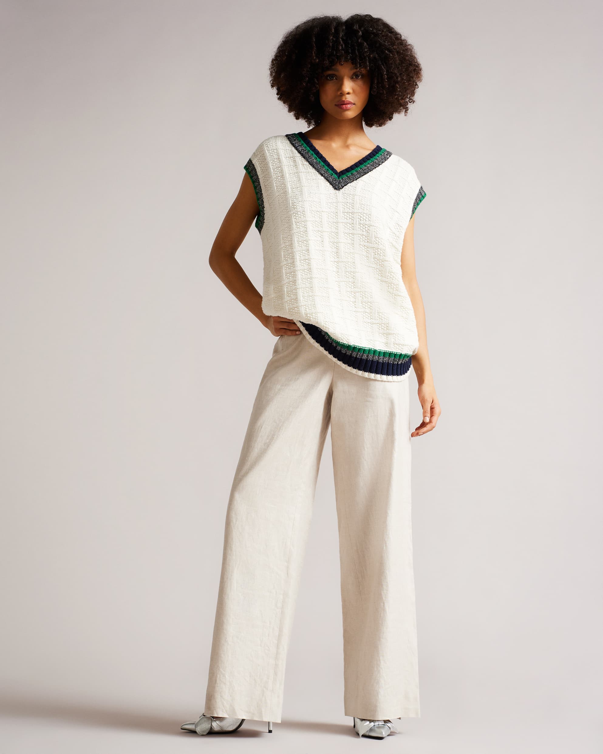 Tomlowe V Neck Knitted Vest White