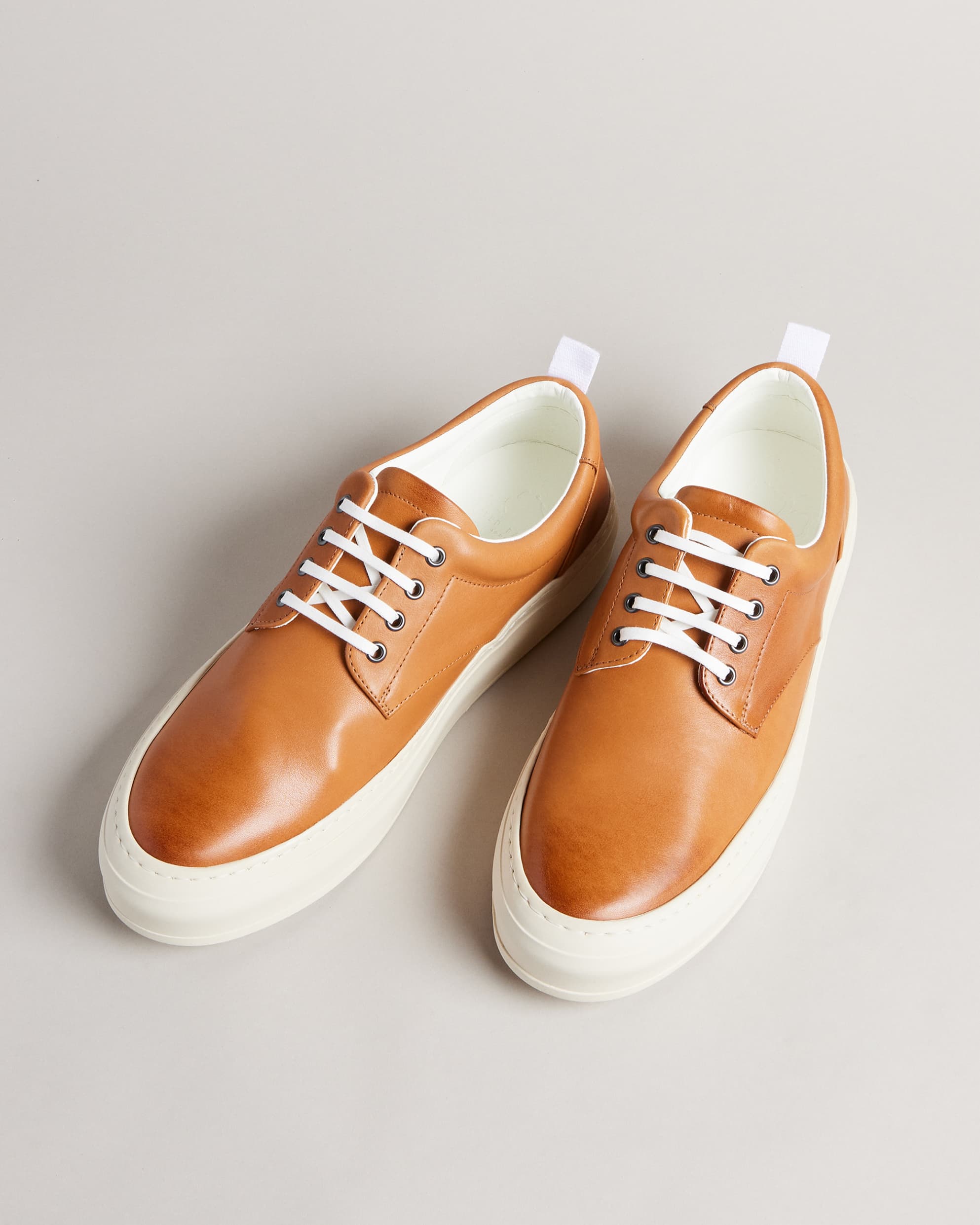 Estonn Leather Derby Shoe Tan