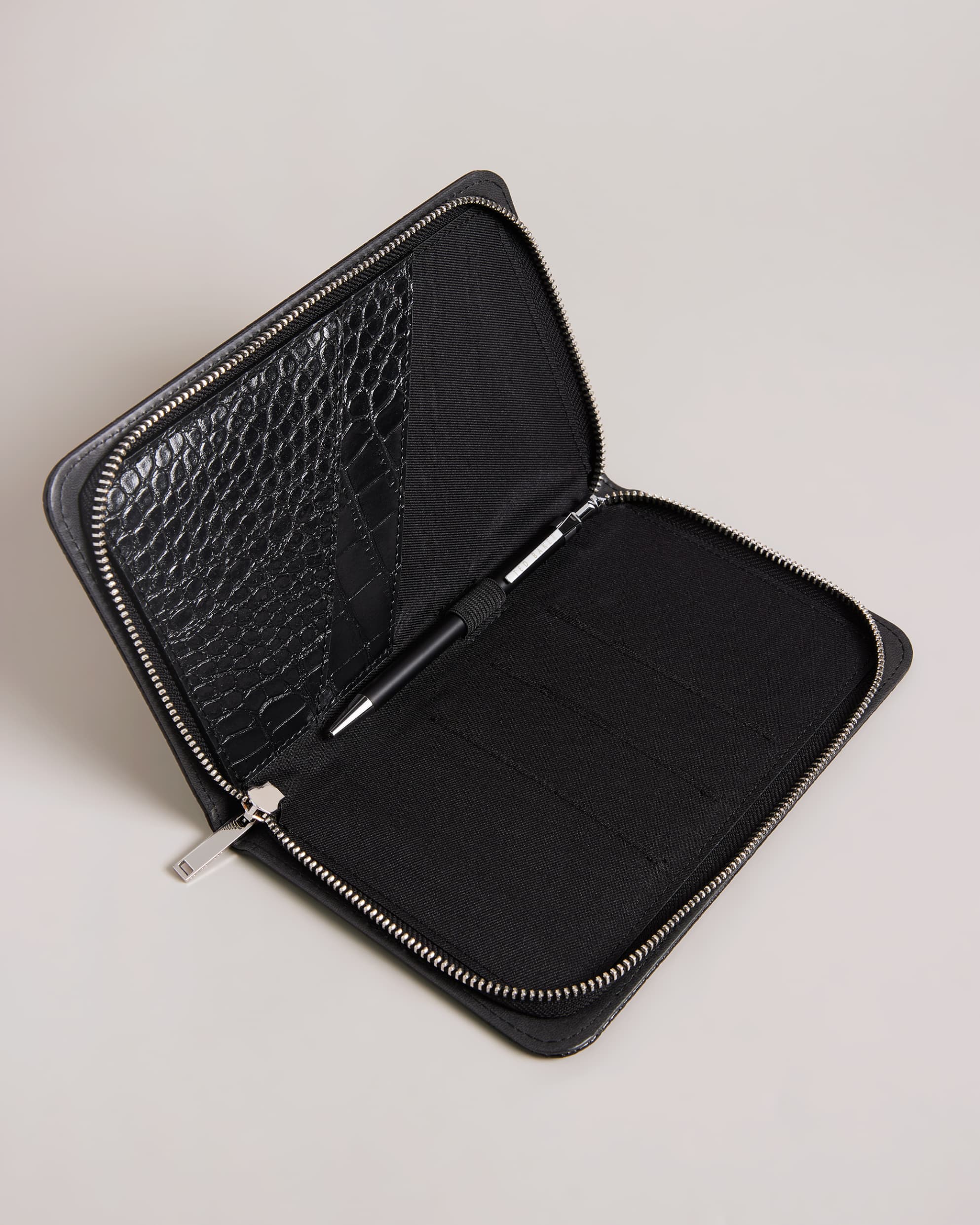 Alffiie Croc Effect Travel Organiser Black