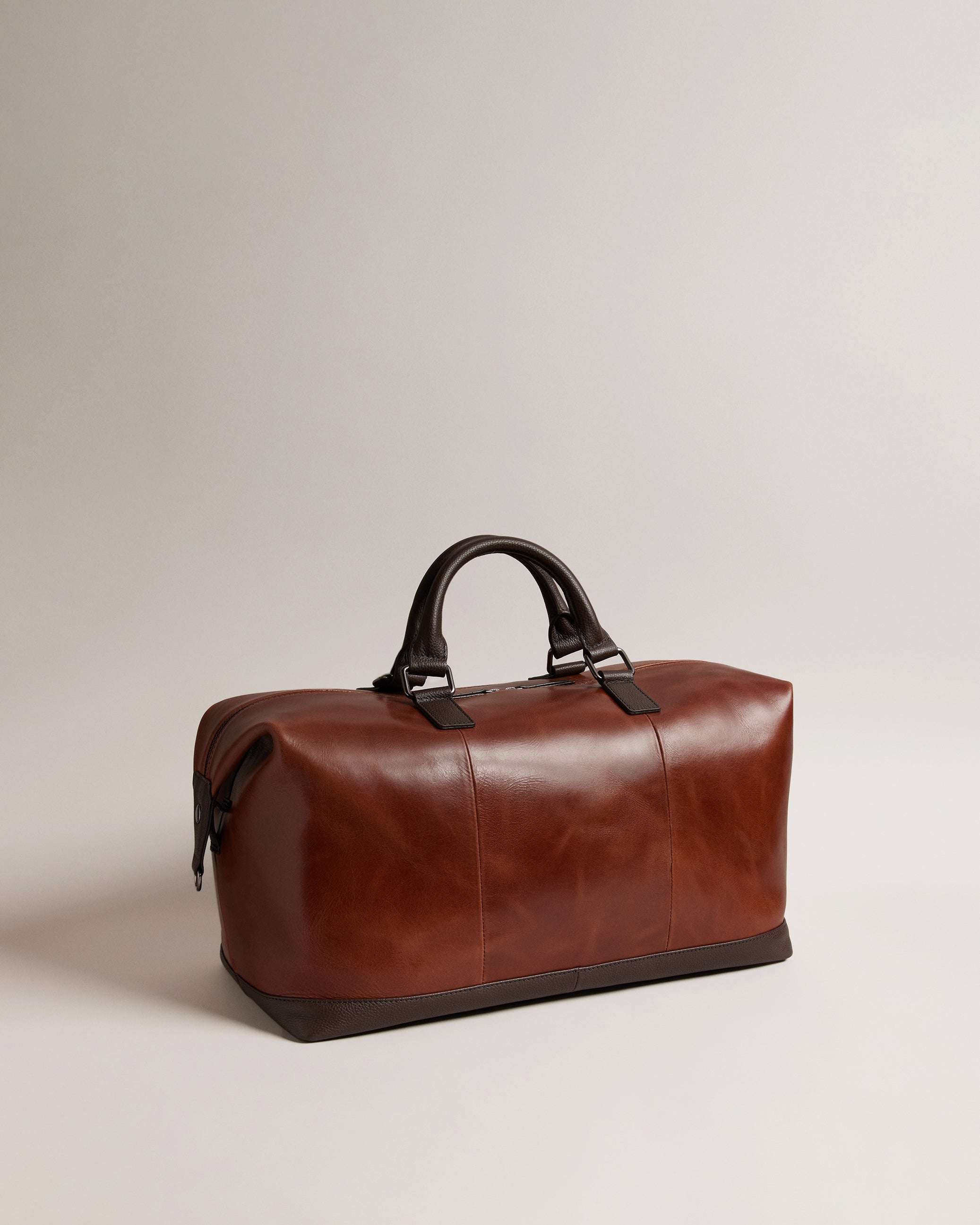 Raygon Leather Holdall With Webbing Strap