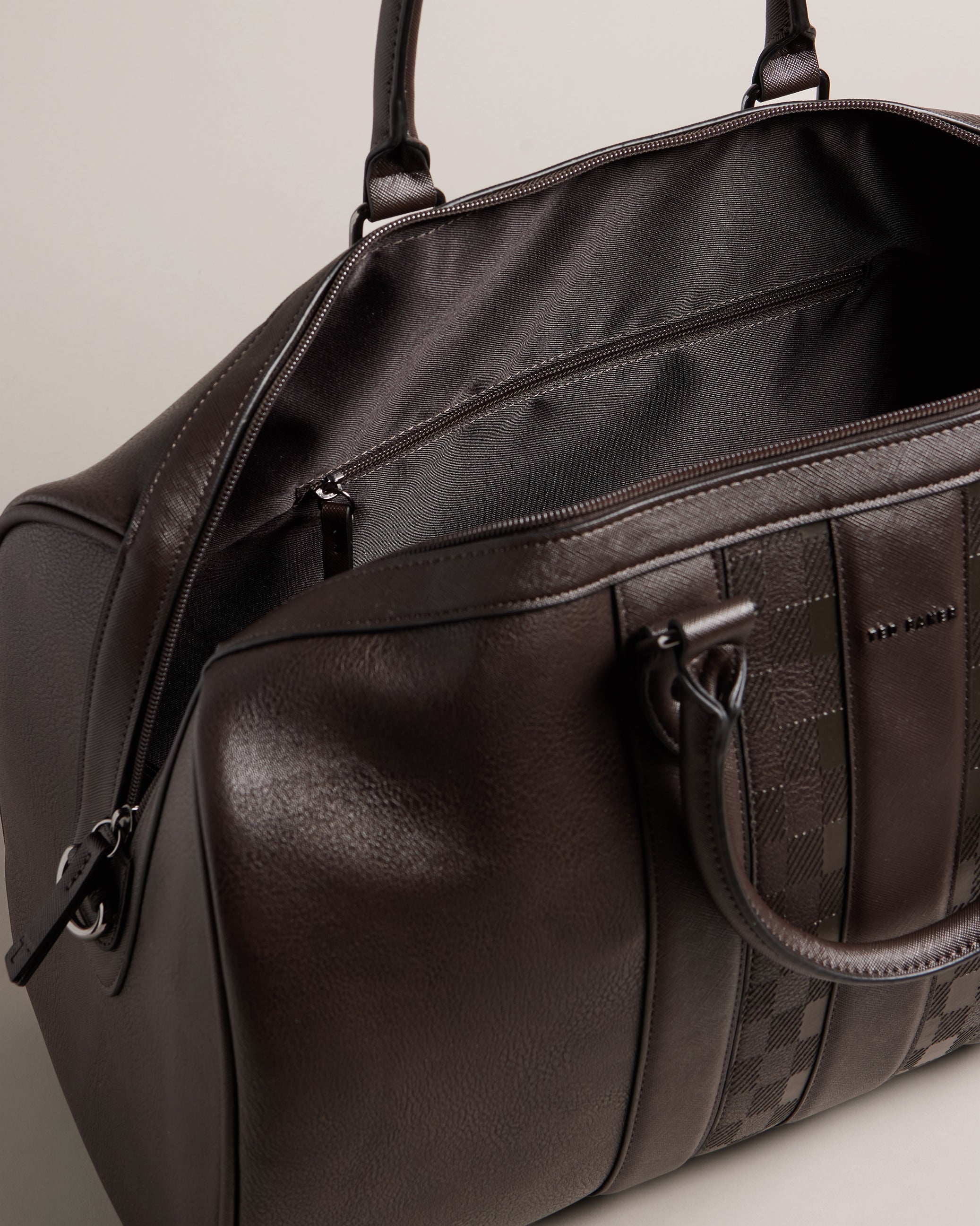 ويلين حقيبة من الجلد الصناعي بنقوش مربعات