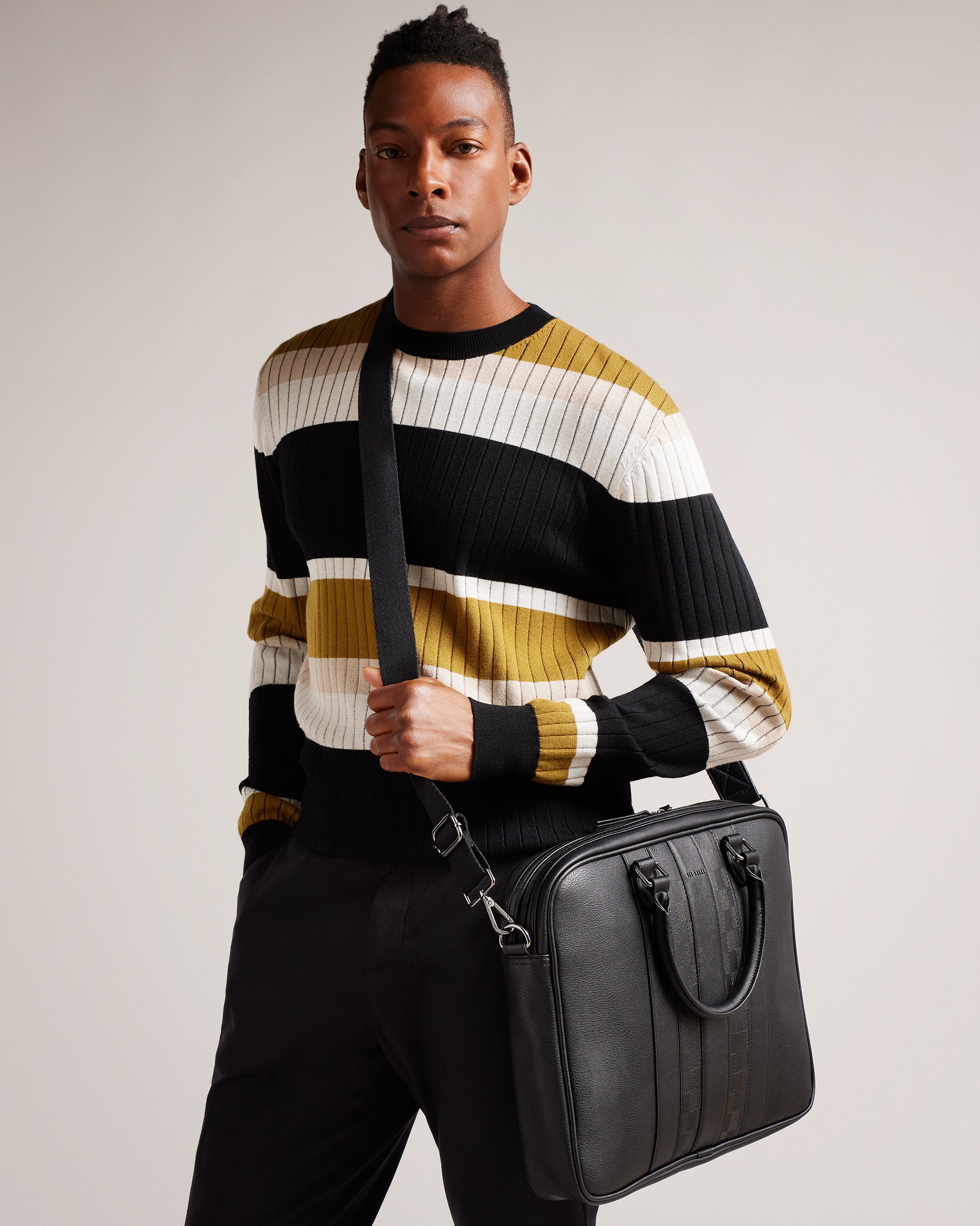 Waymon House Check Pu Document Bag