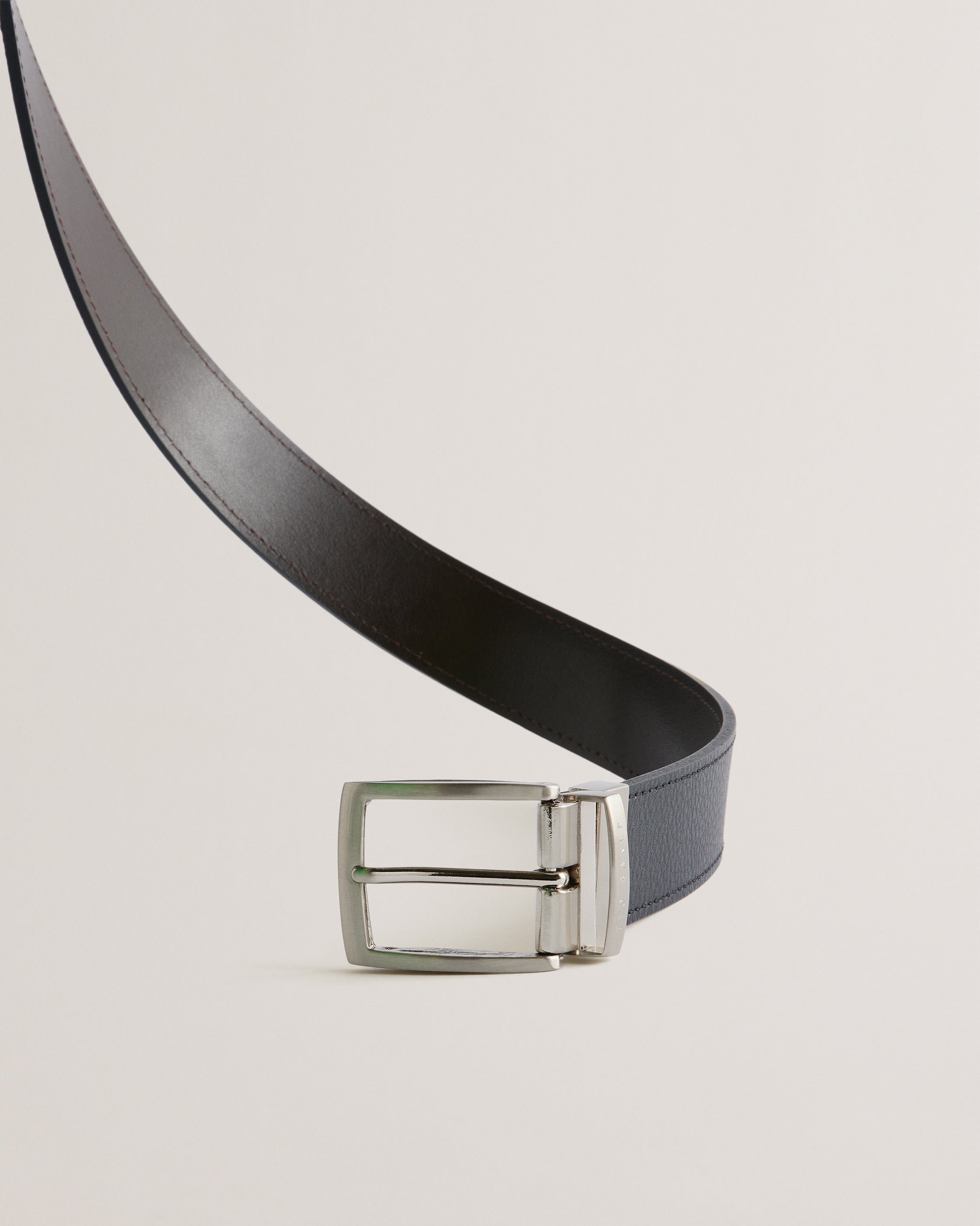 بريمر حزام من الجلد لون أسود