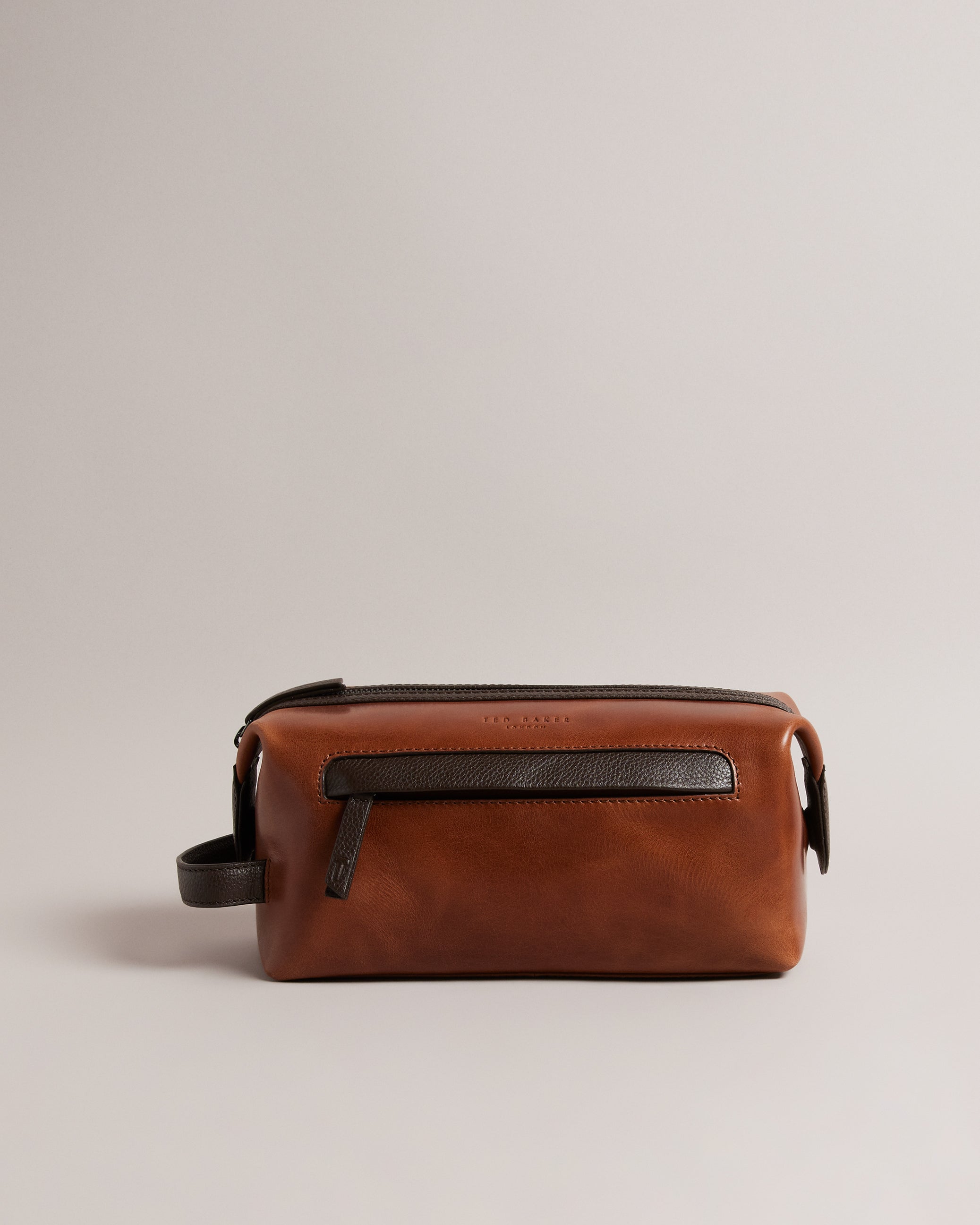Raylon Waxy Leather Washbag