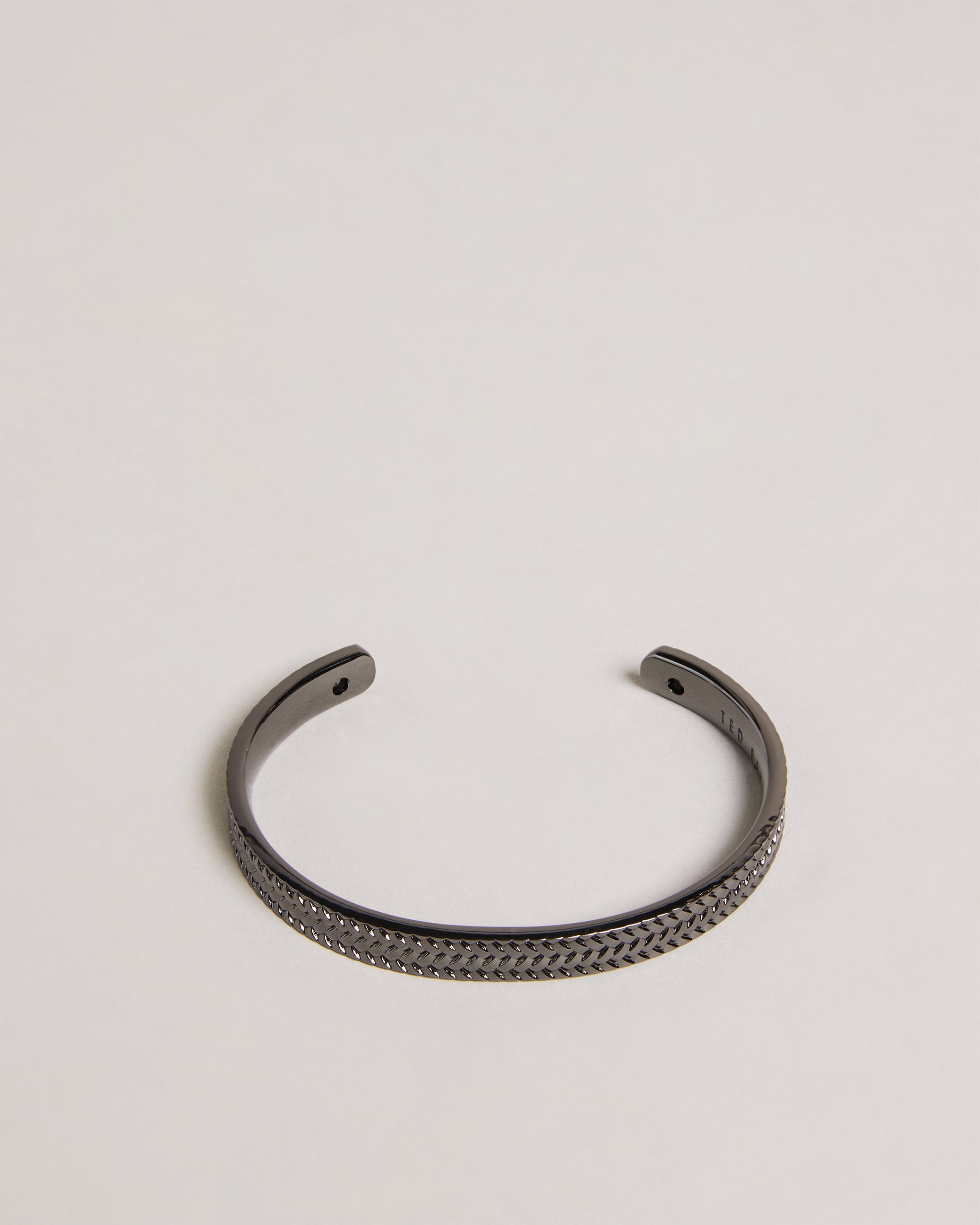 Gymmy Woven Embossed Bangle Black