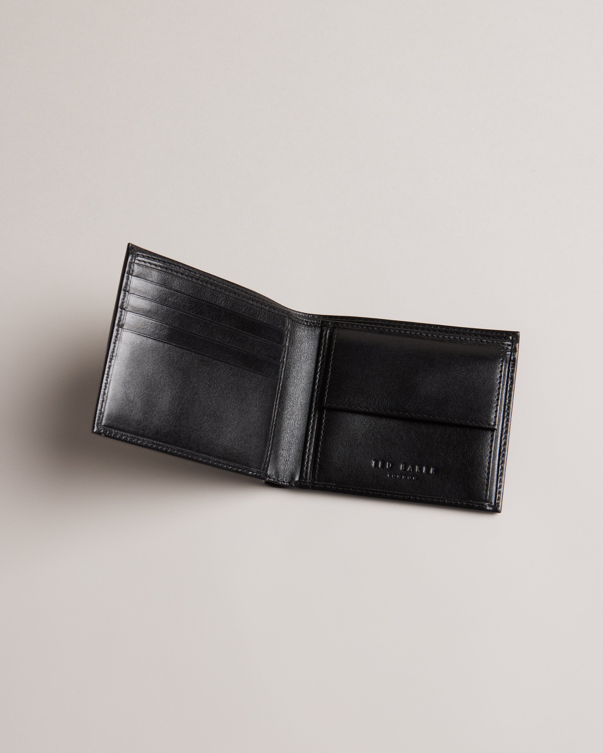 Prugs Embossed Corner Leather Bifold Coin Wallet Black