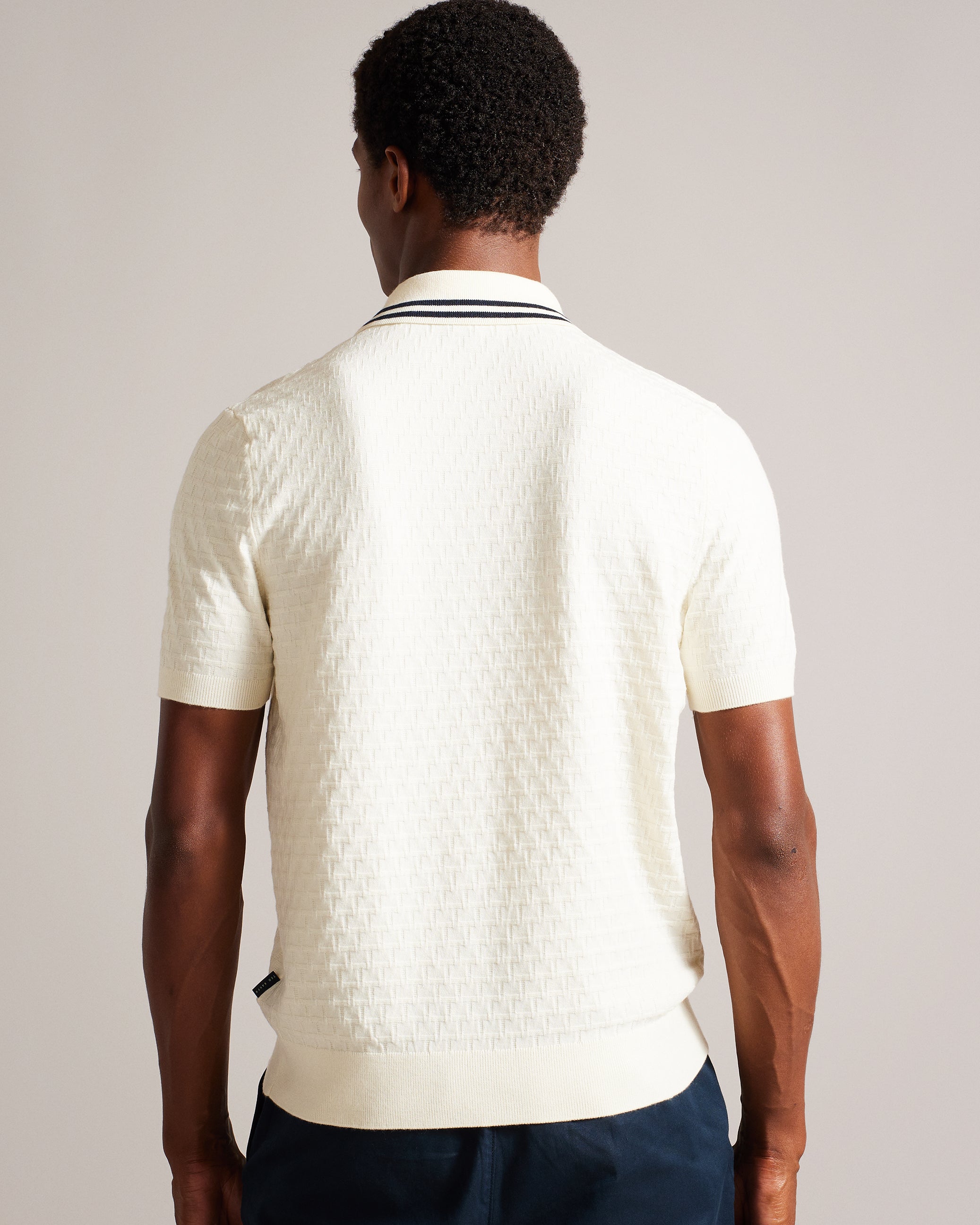 مهانا قميص بولو بقصة عادية وأكمام قصيرة