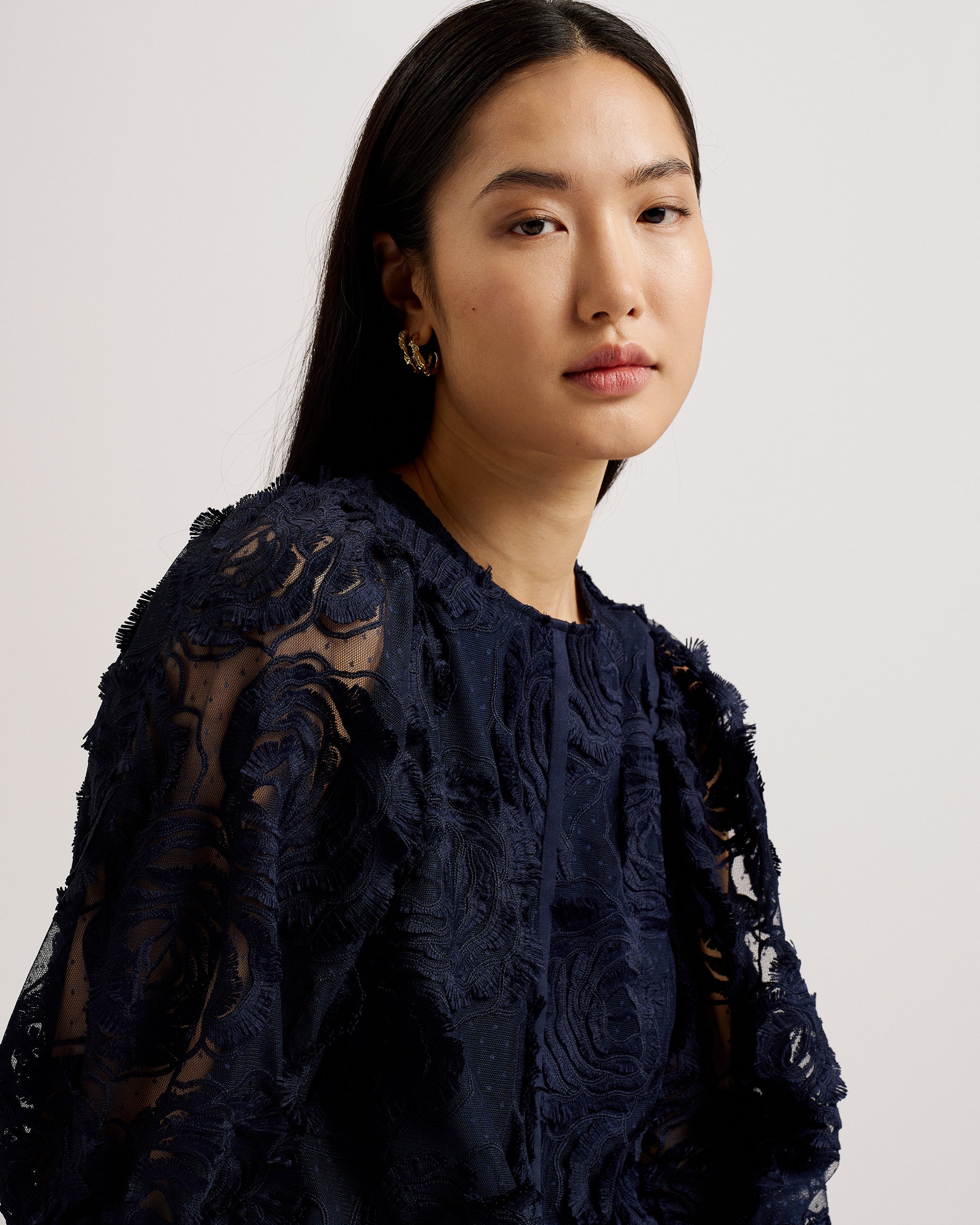Eliiy Boxy Fit Puffed Sleeve Top Navy