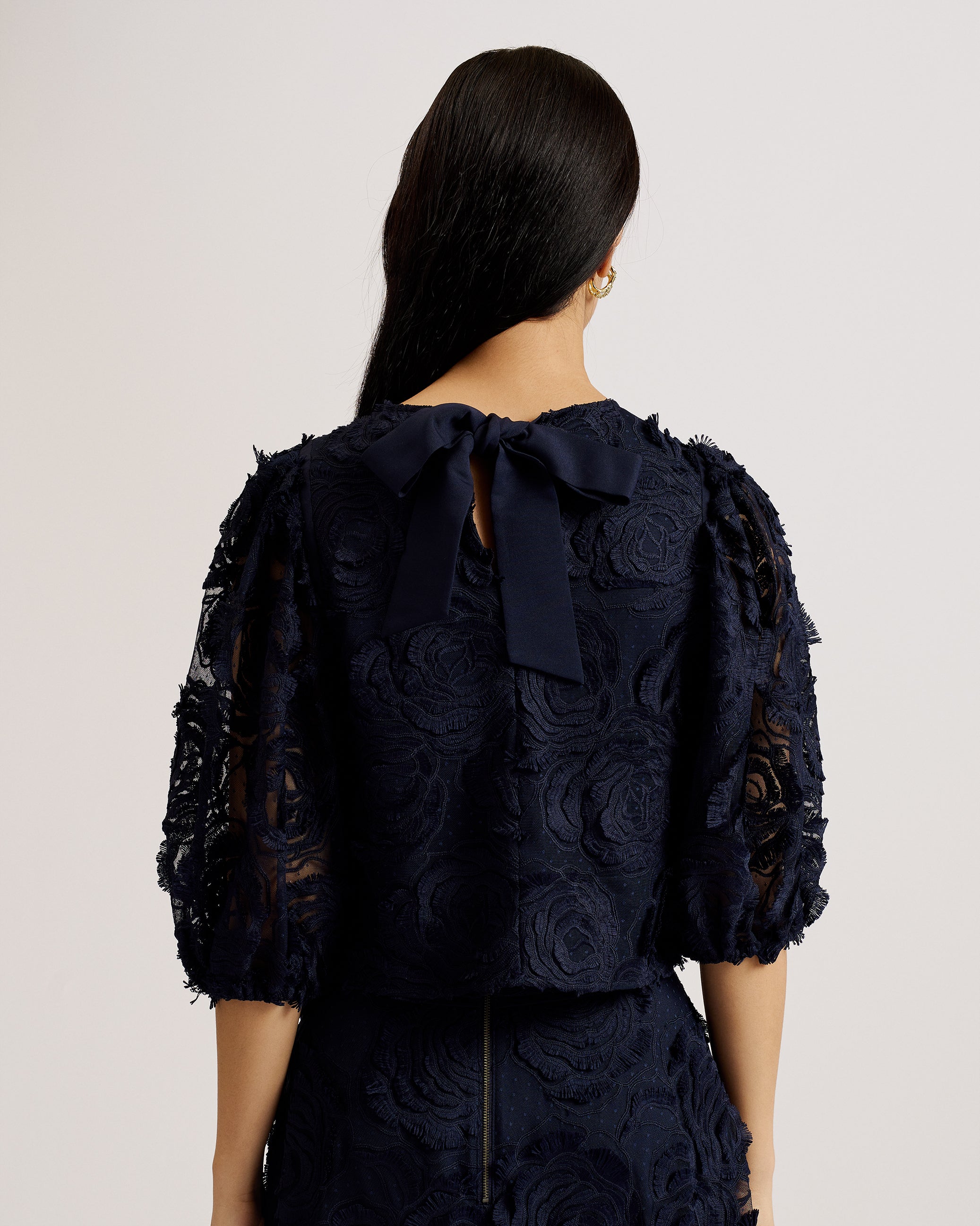 Eliiy Boxy Fit Puffed Sleeve Top Navy
