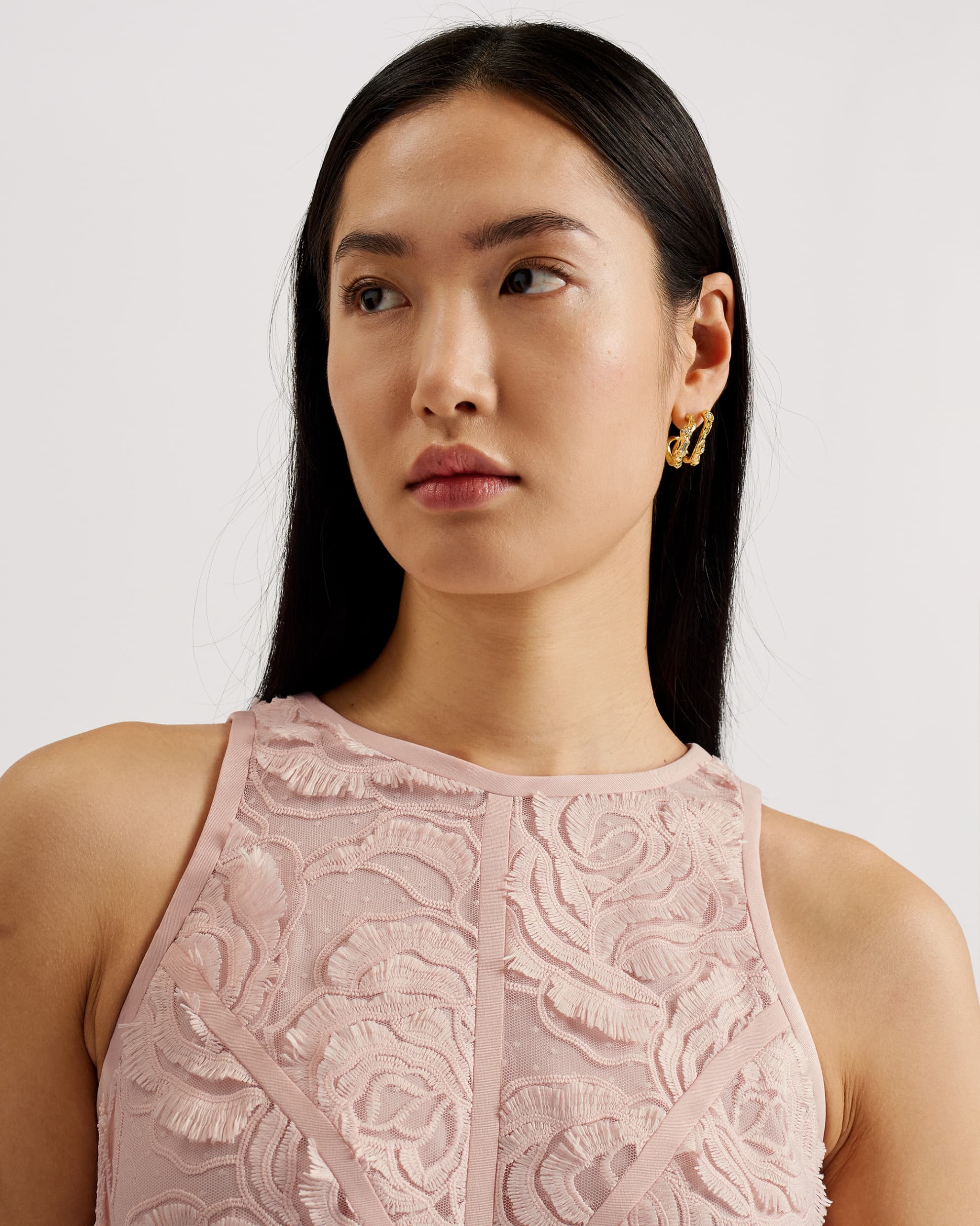 Ullaa Sleeveless Midaxi Dress With Rose Texture Lt-Pink