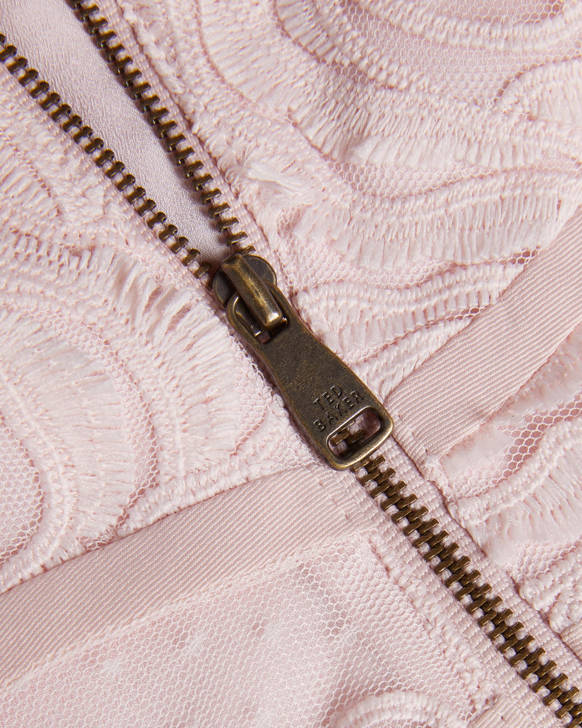 Ullaa Sleeveless Midaxi Dress With Rose Texture Lt-Pink