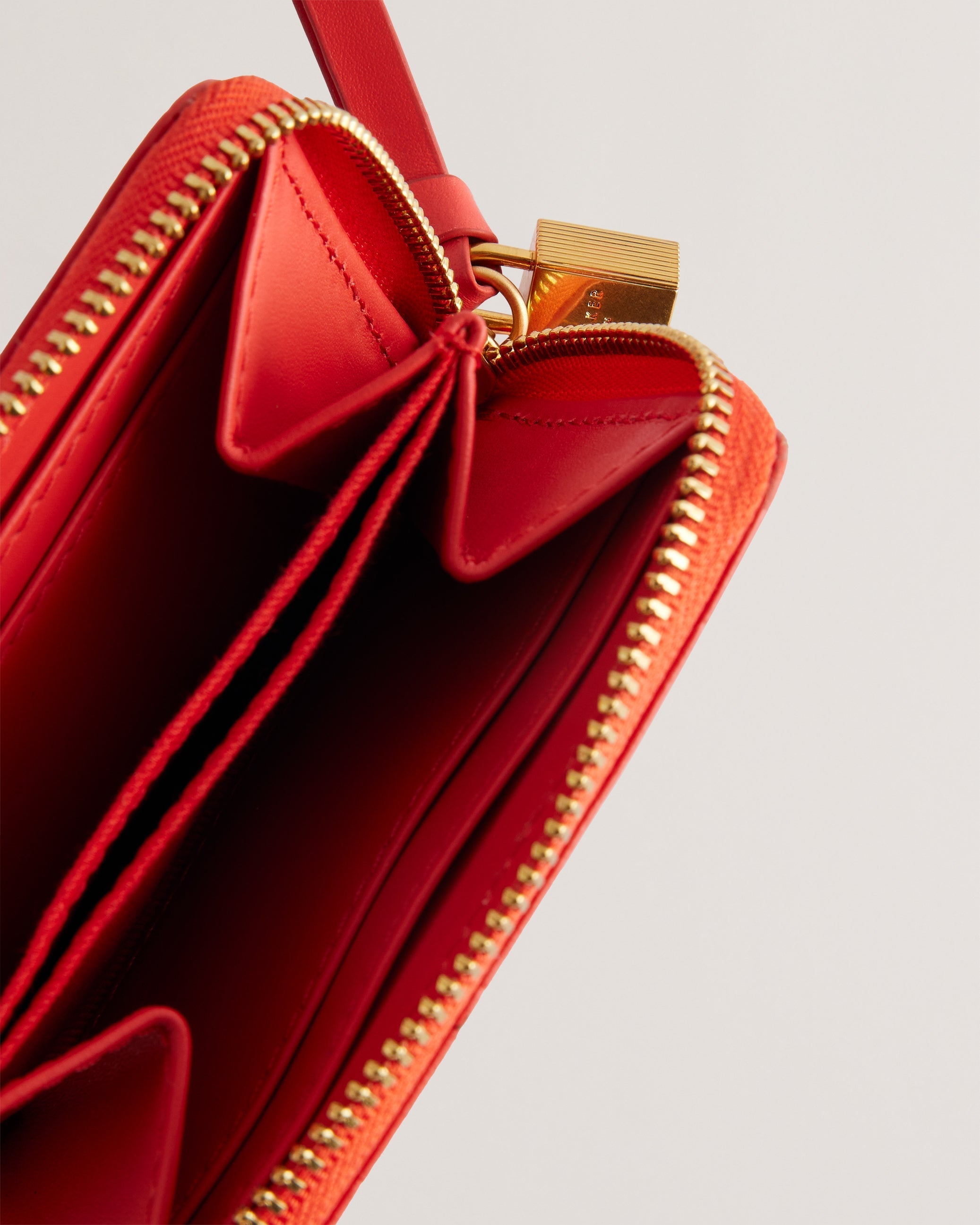Wesmin Padlock Detail Small Leather P Red