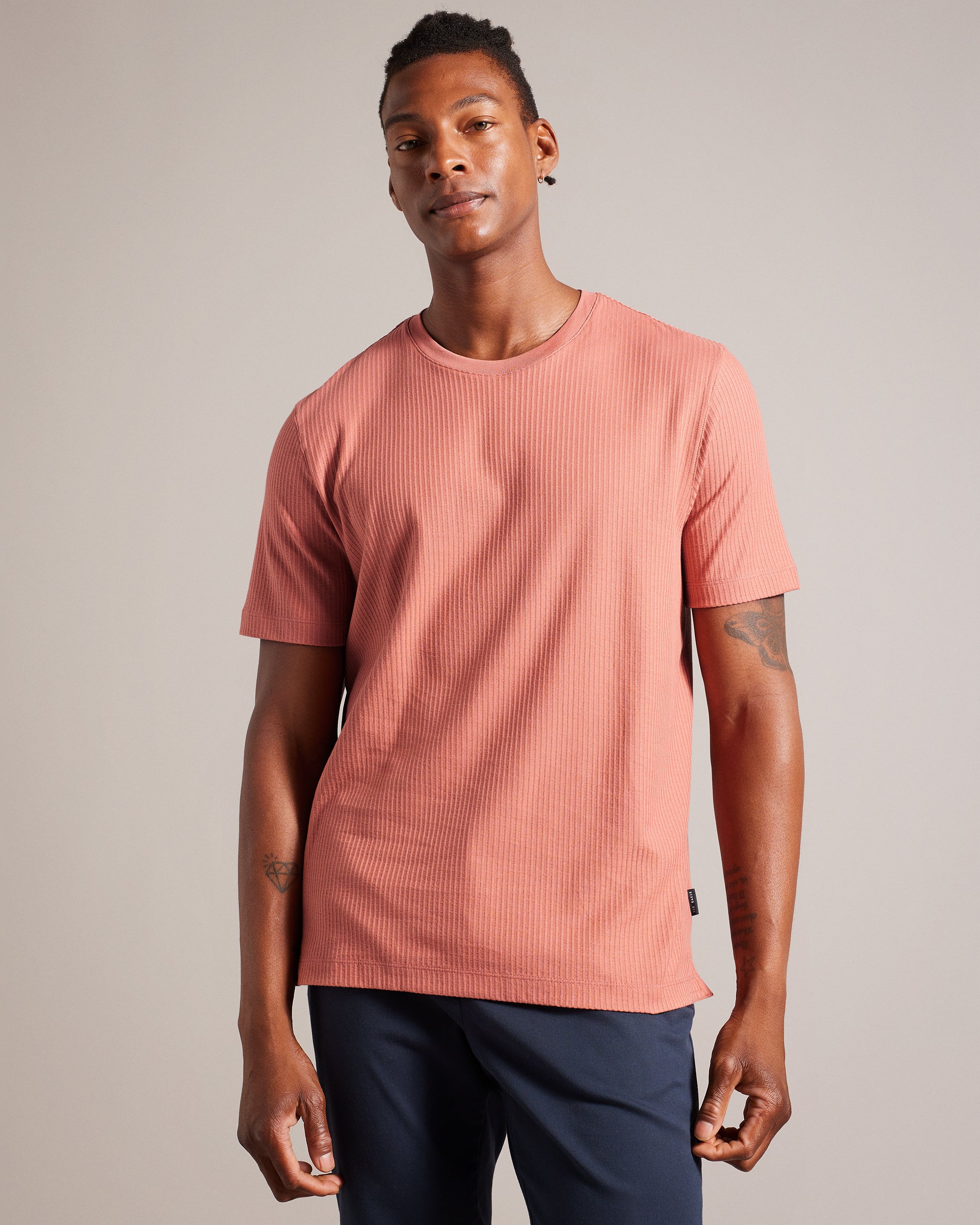 Rakes Textured Regular Fit T-Shirt Mid-Pink