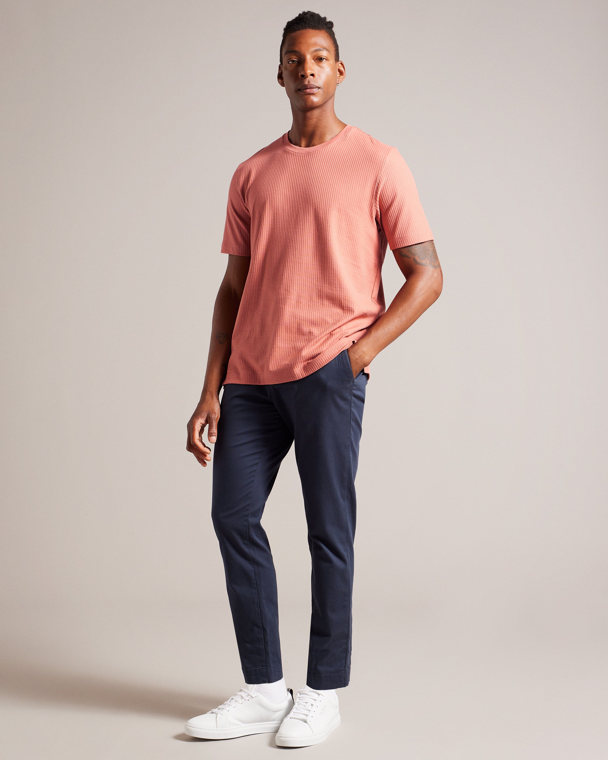 Rakes Textured Regular Fit T-Shirt Mid-Pink