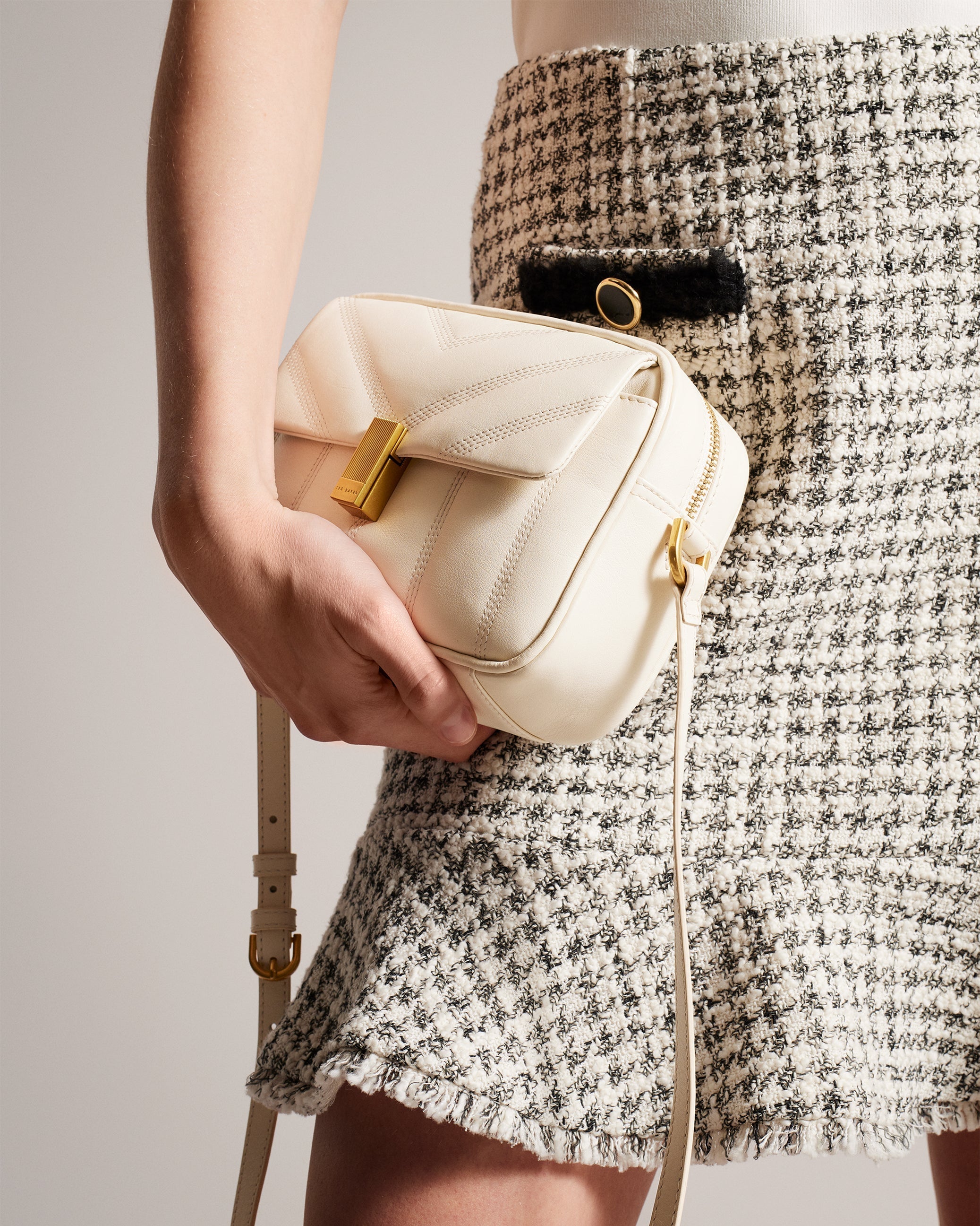 Ayalily Quilted Camera Bag Ivory