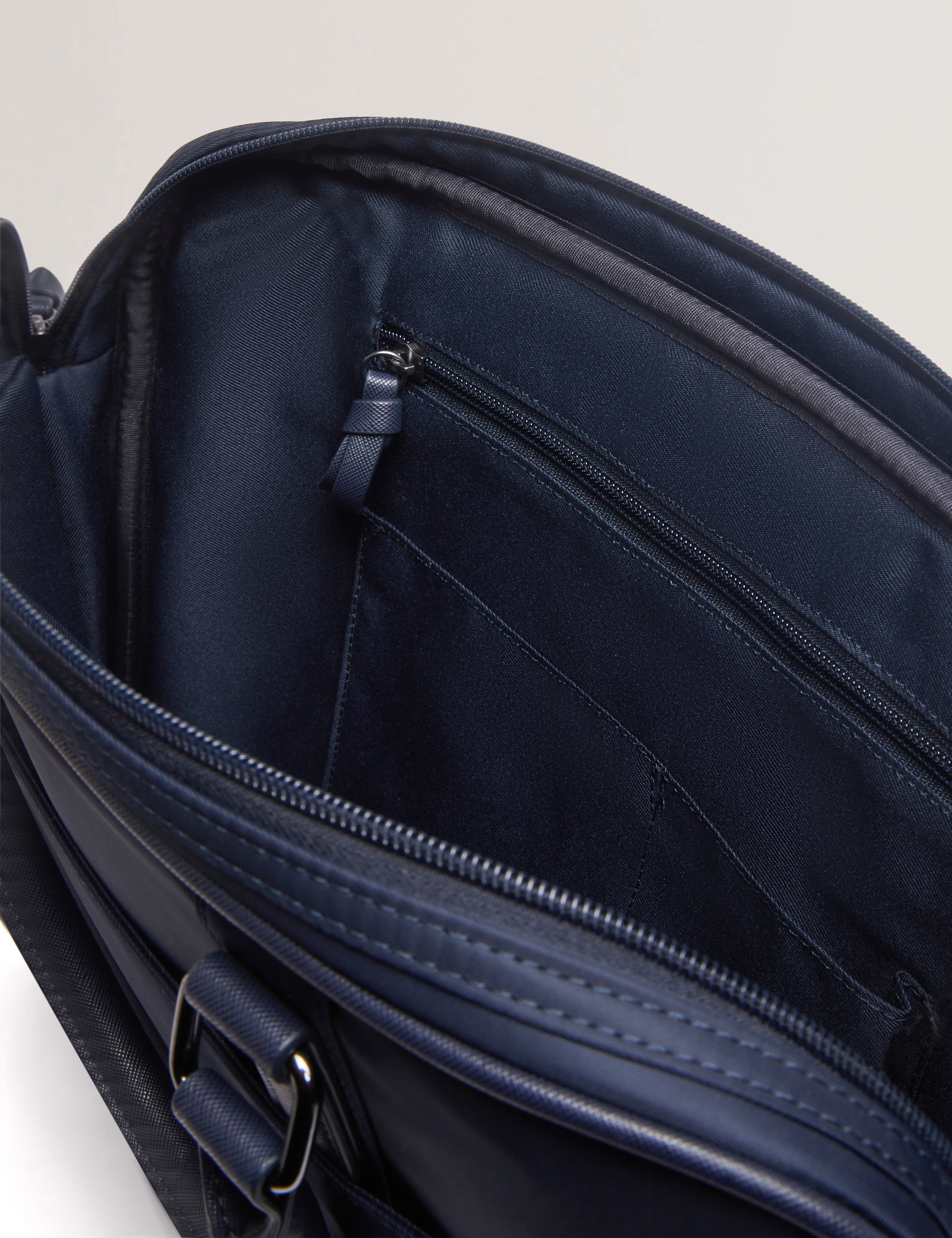 Rooky Core Twill Pu Striped Document Bag Navy