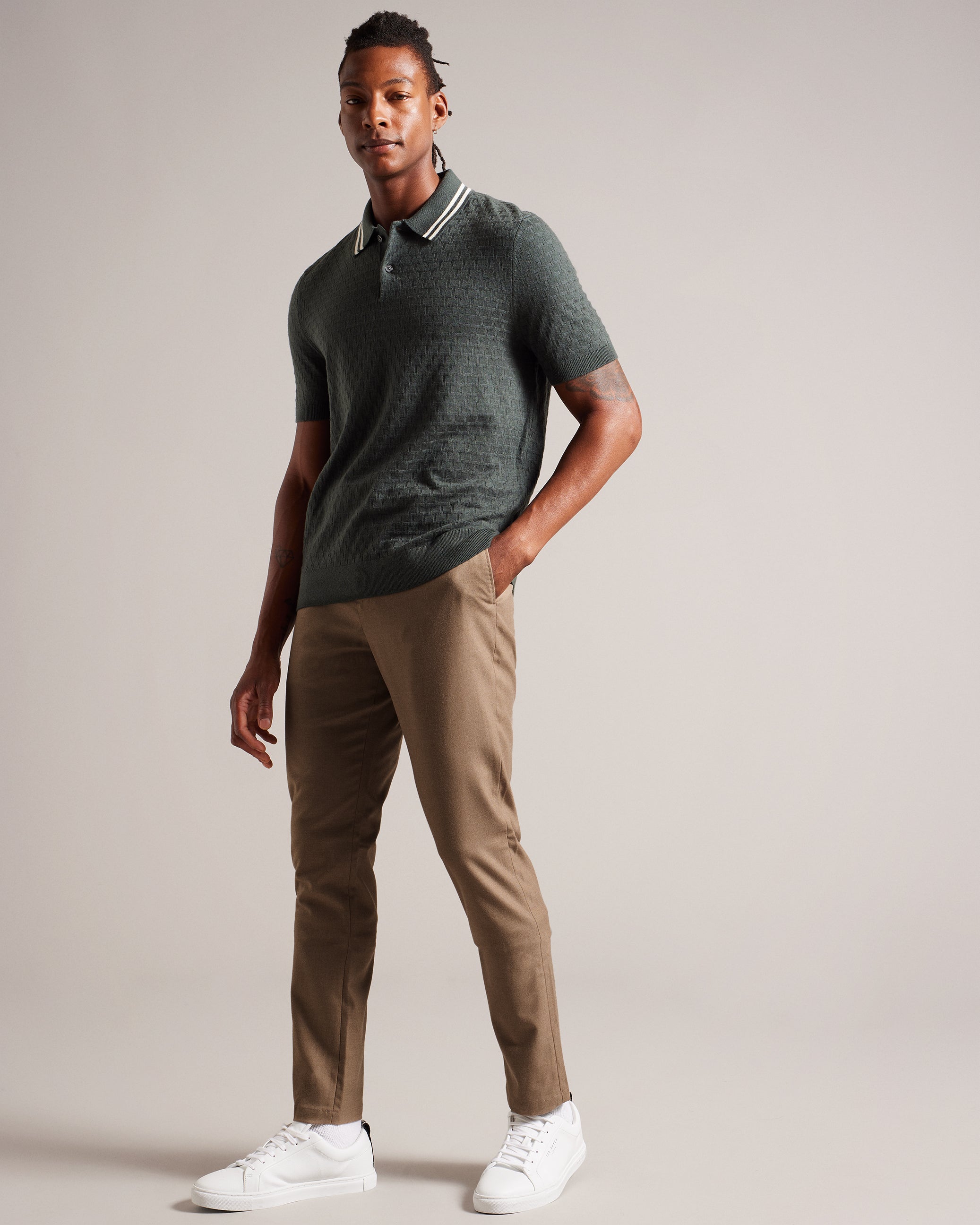 TAUPE