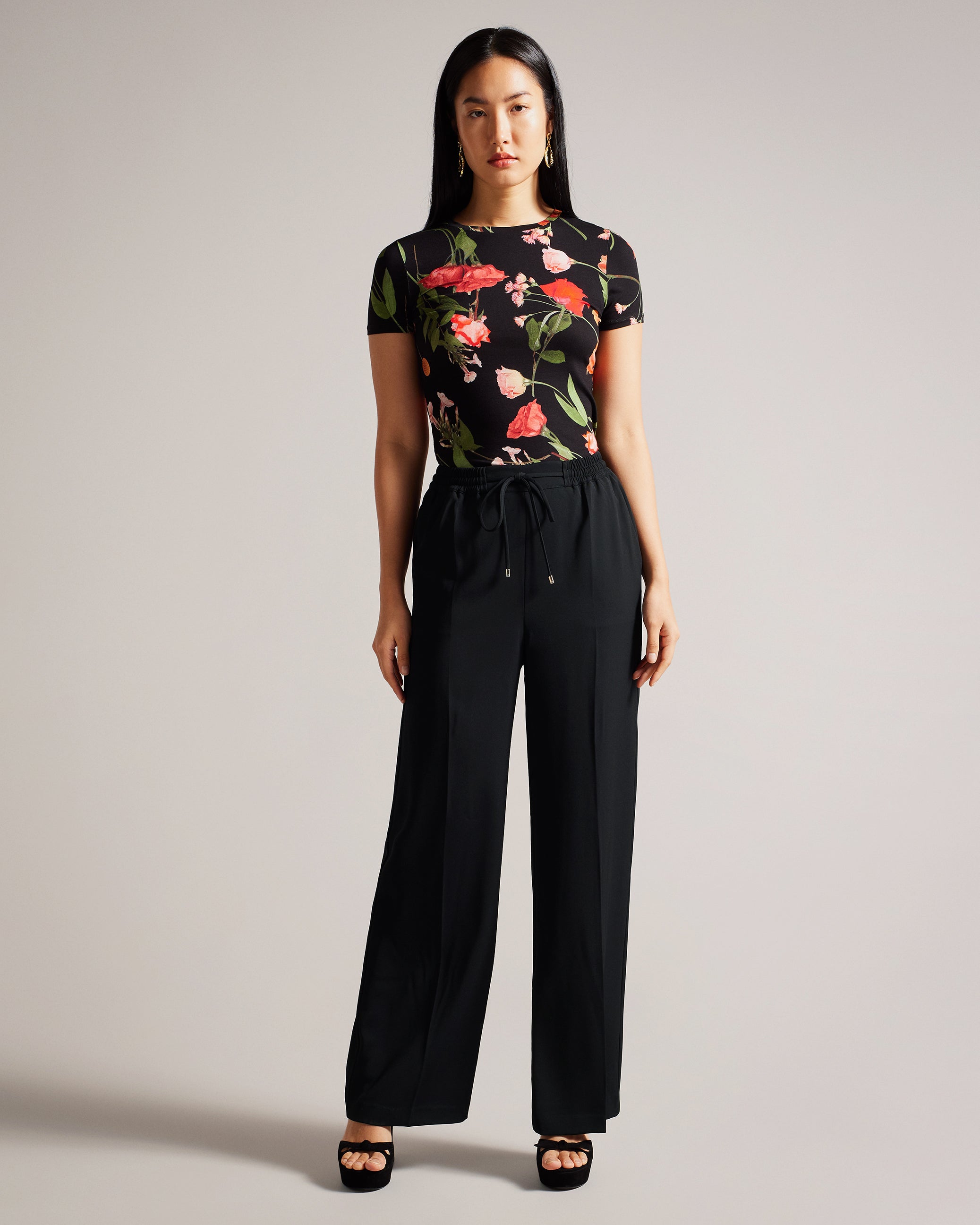 Liliaah Wide Leg Jogger Black