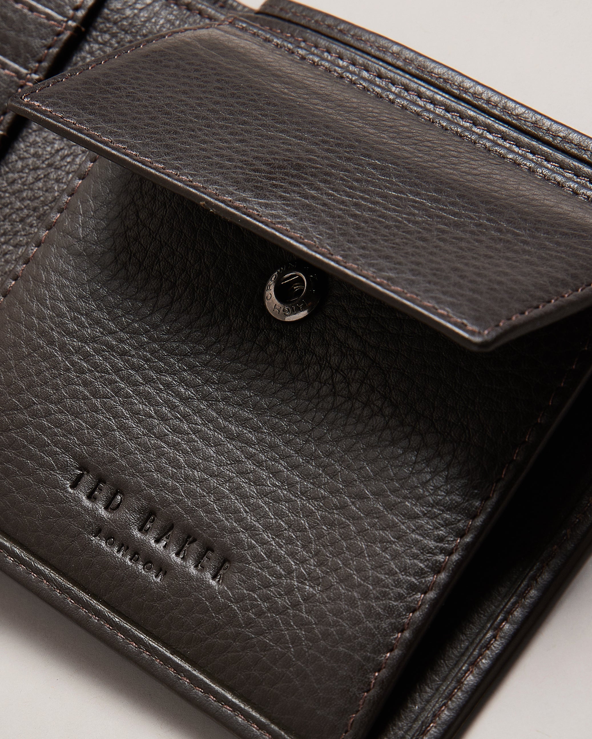 Evon Striped Bifold Wallet Brn-Choc
