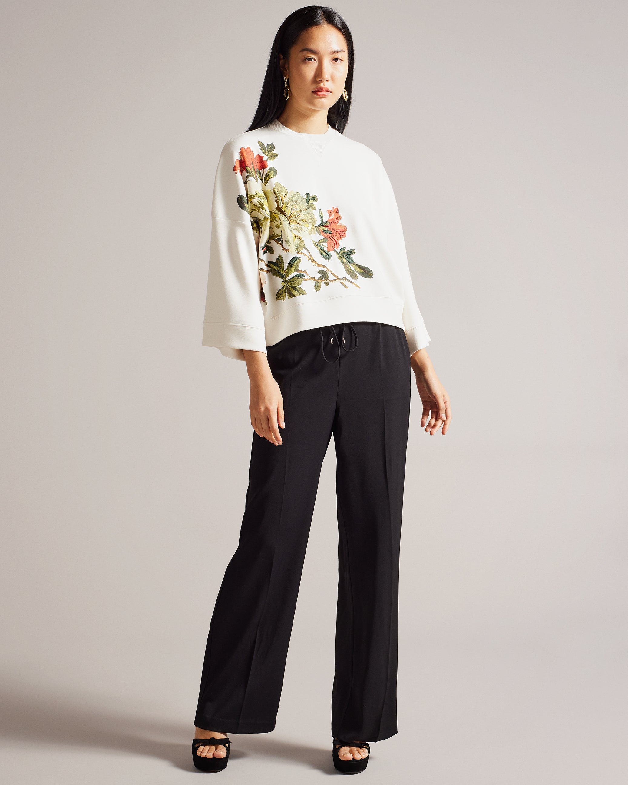 Laurale Sweatshirt with Embroidery White