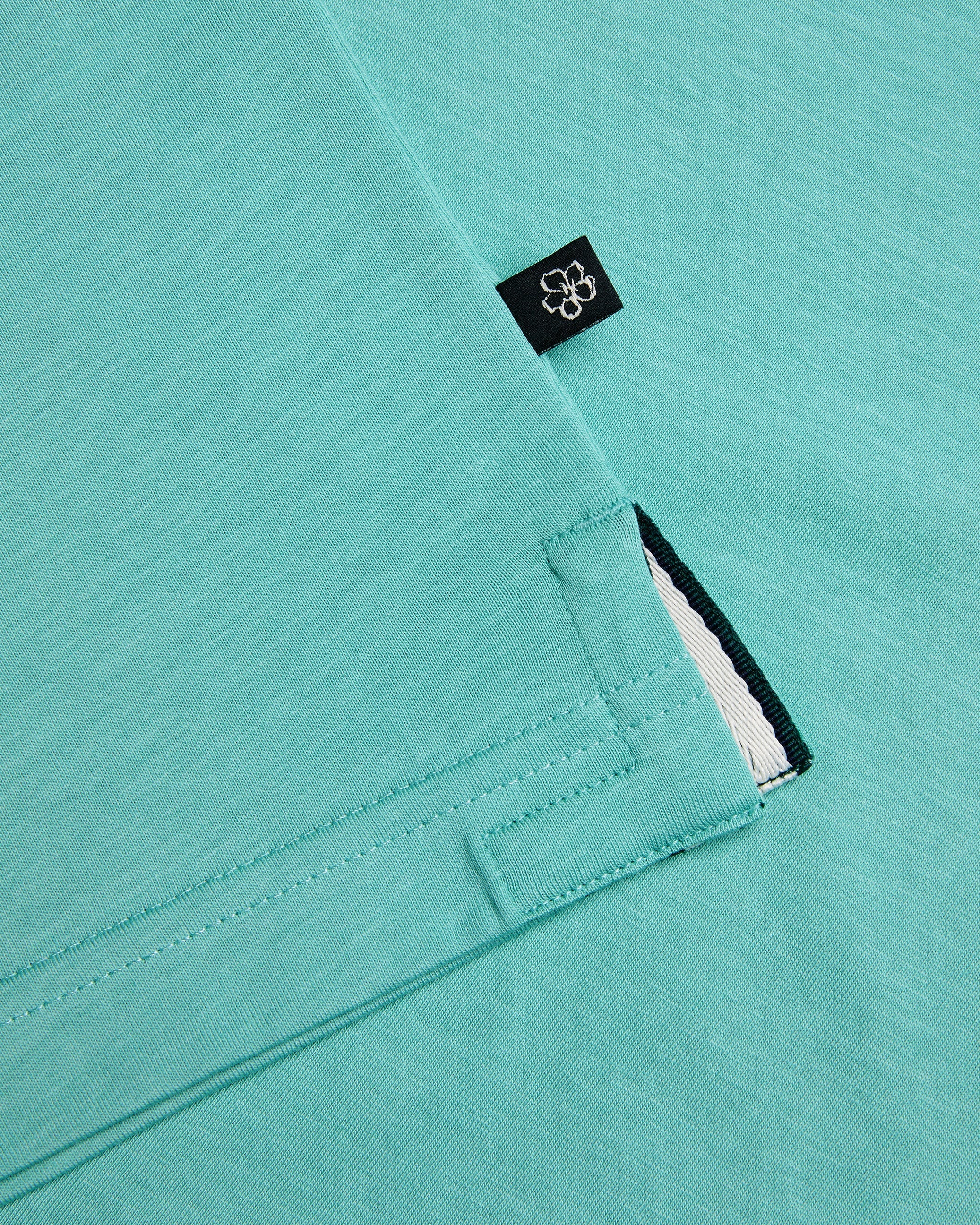 Rofata Short Sleeve Square Logo Graphic T-Shirt Mint