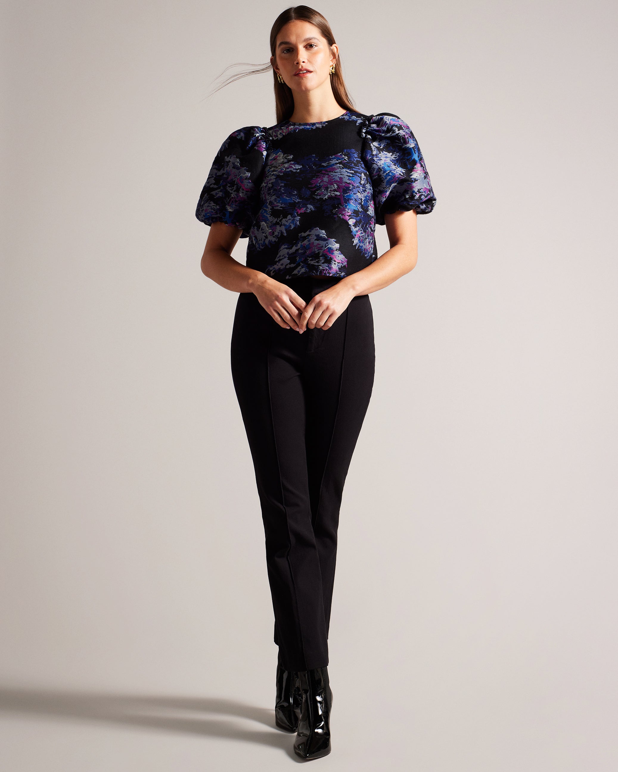 Olliiey Jacquard Top With Puff Sleeves