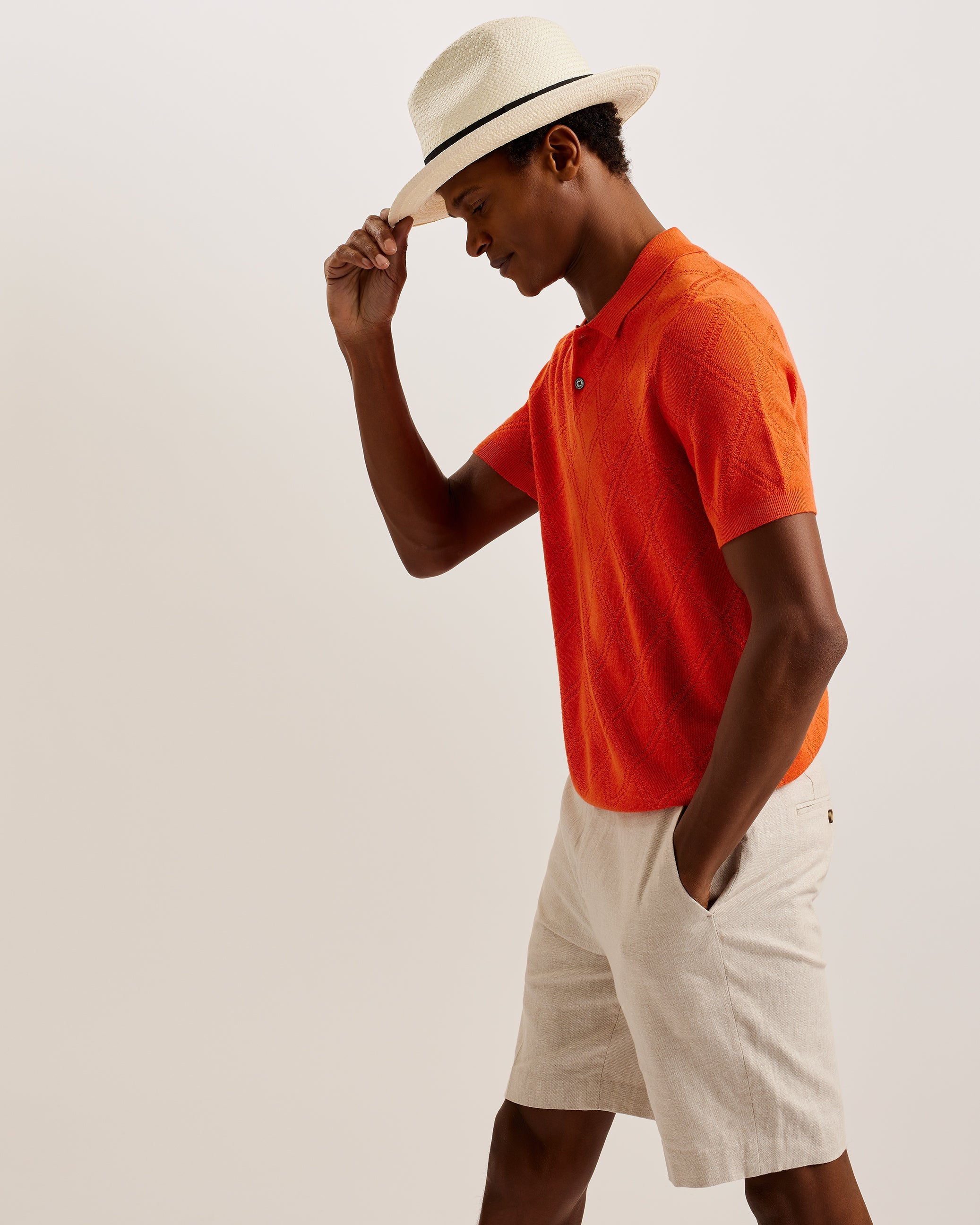 أدريان قبعة بنما قش باللون الأبيض