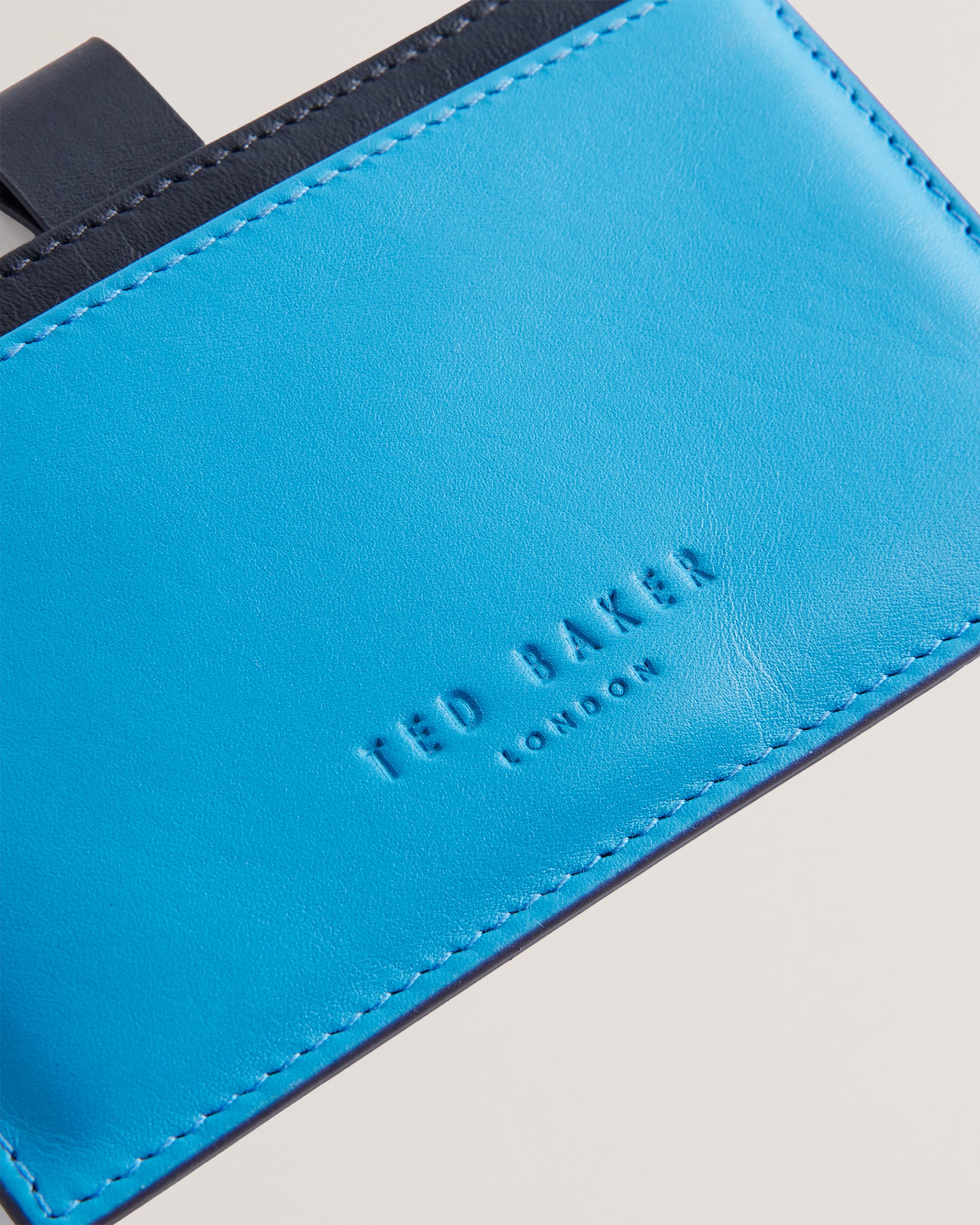 Cody Two Tone Leather Pullout Cardholder Brt-Blue