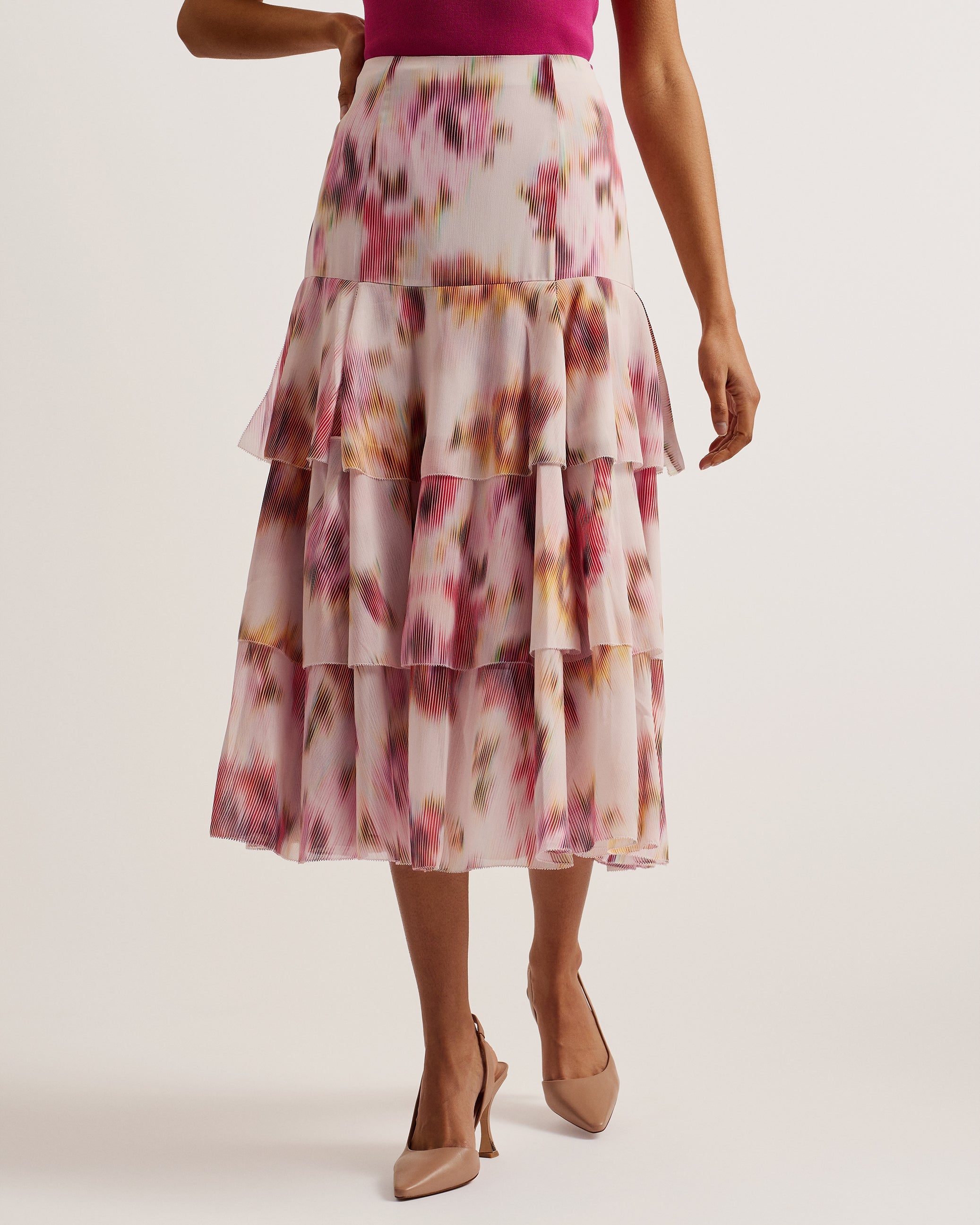 Kaori Tiered Midi Skirt With Slits Lt-Pink