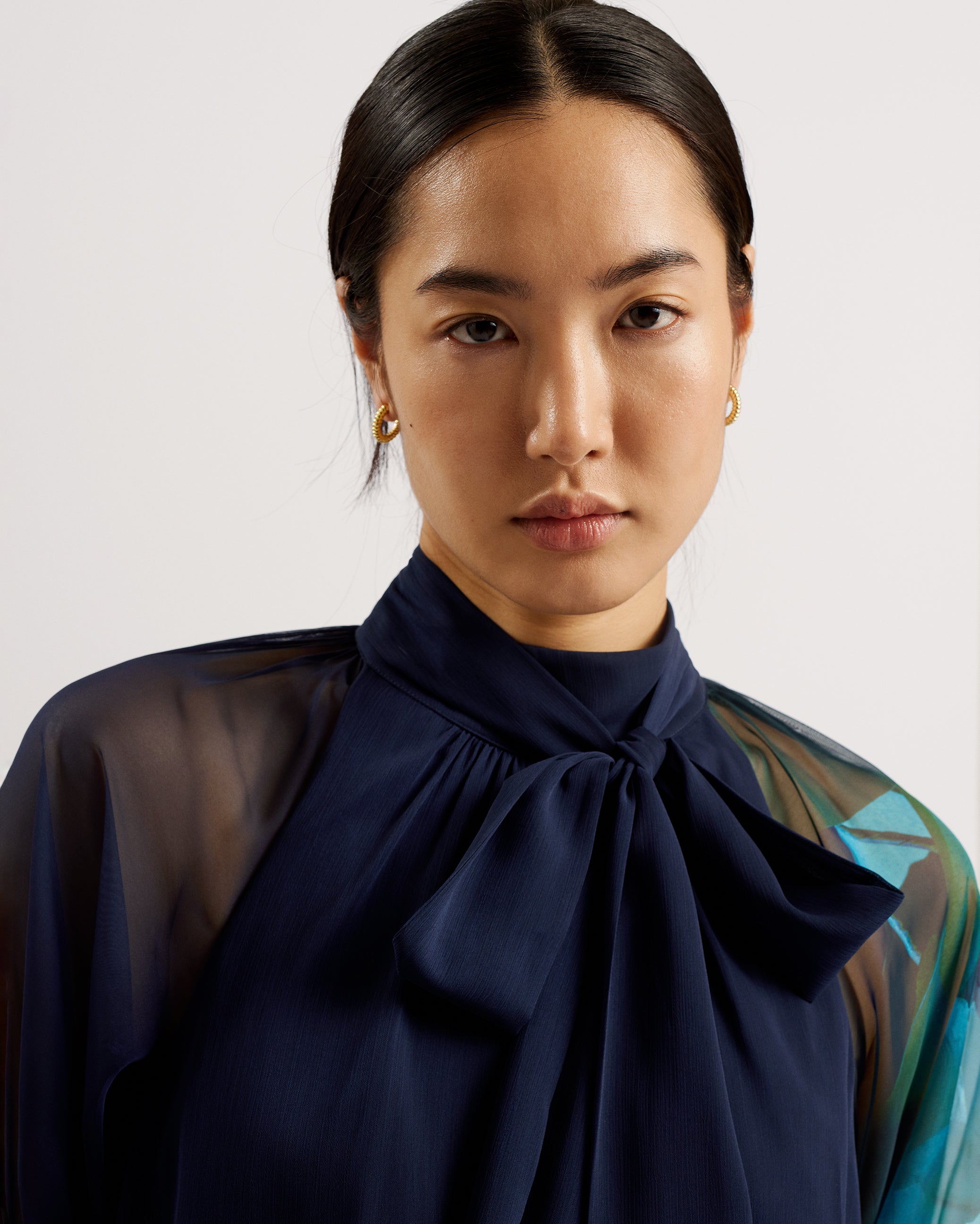 Manami Pussybow Shirt Maxi Dress With Slit Navy