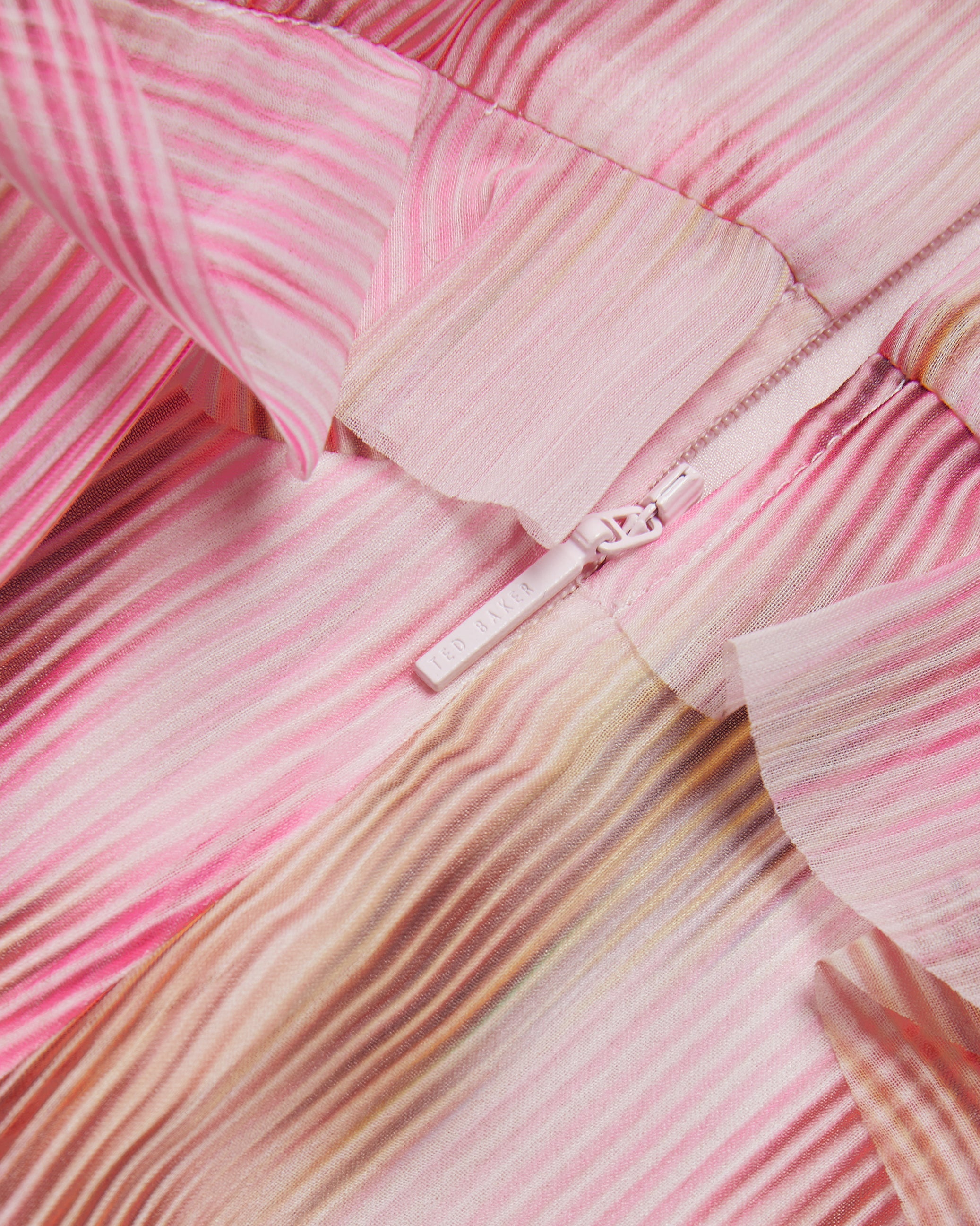 Hisako Cross Front Pleated Dress Lt-Pink