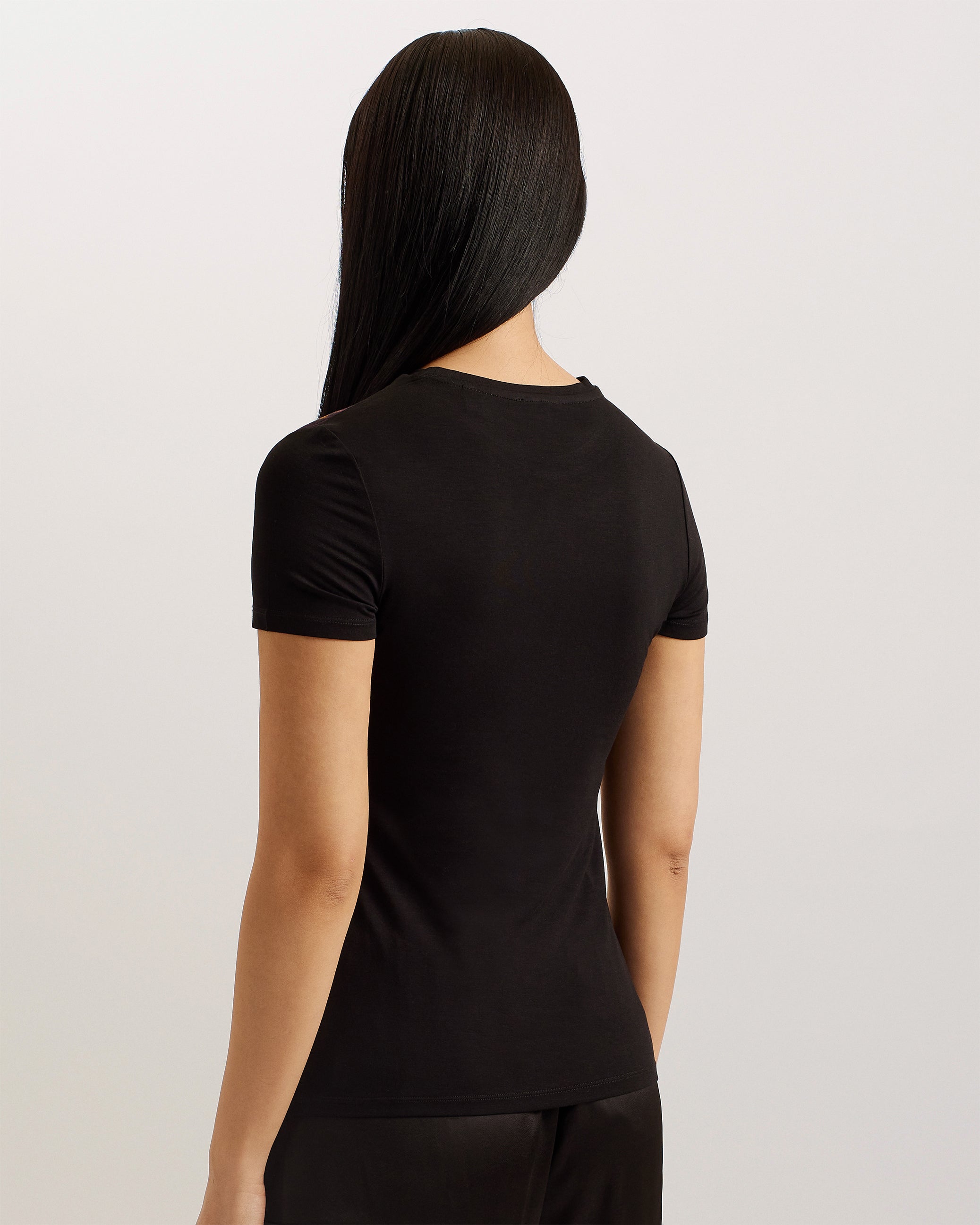 Bealaa Floral Print Fitted T-Shirt Black