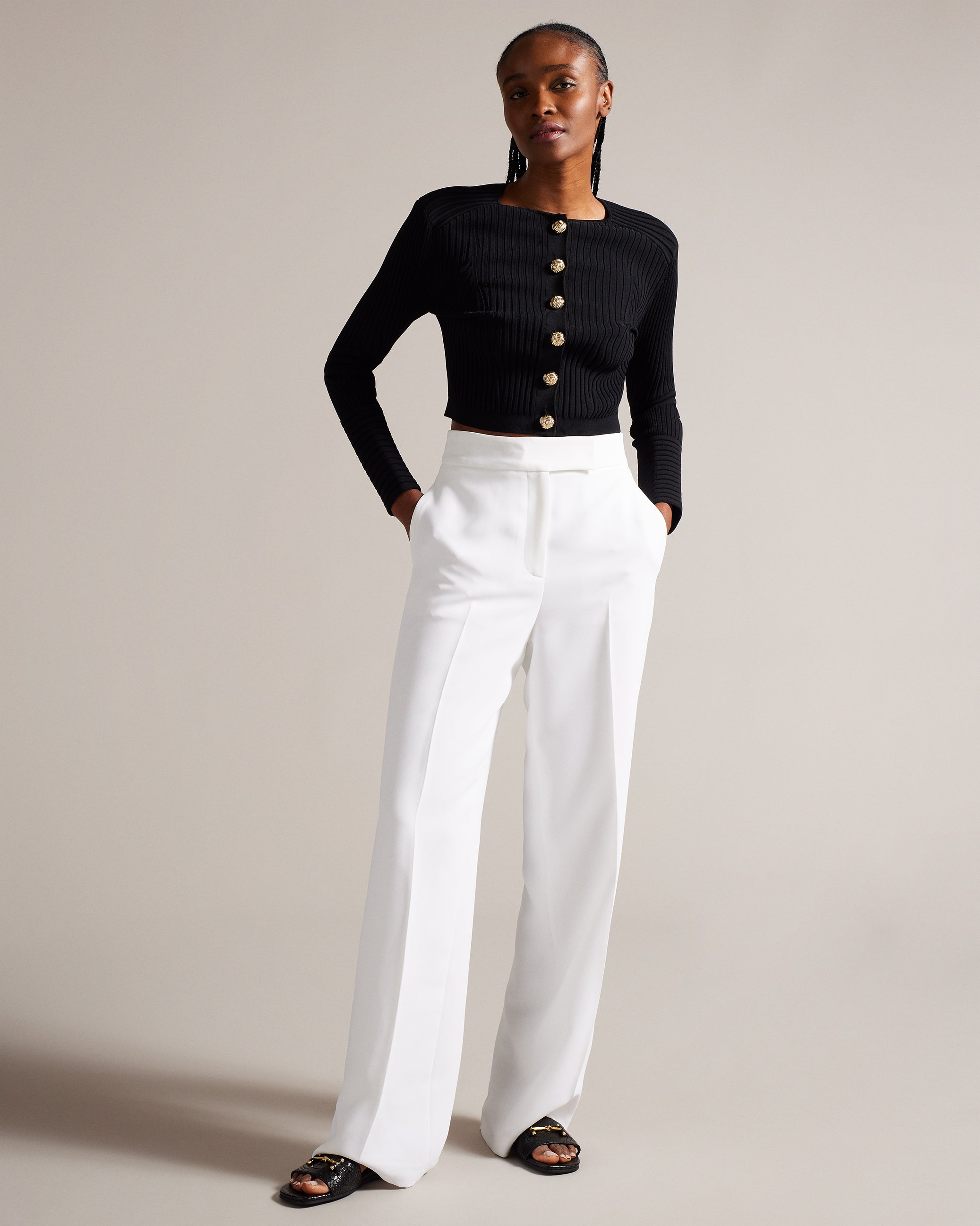 أشينو شبشب جلد 