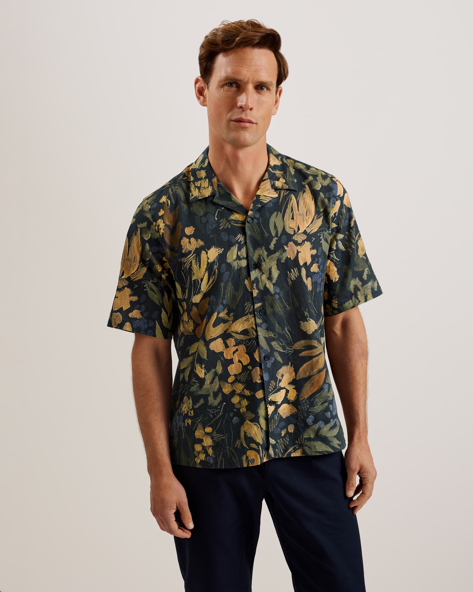 Moselle Short Sleeve Floral Print Shirt Black