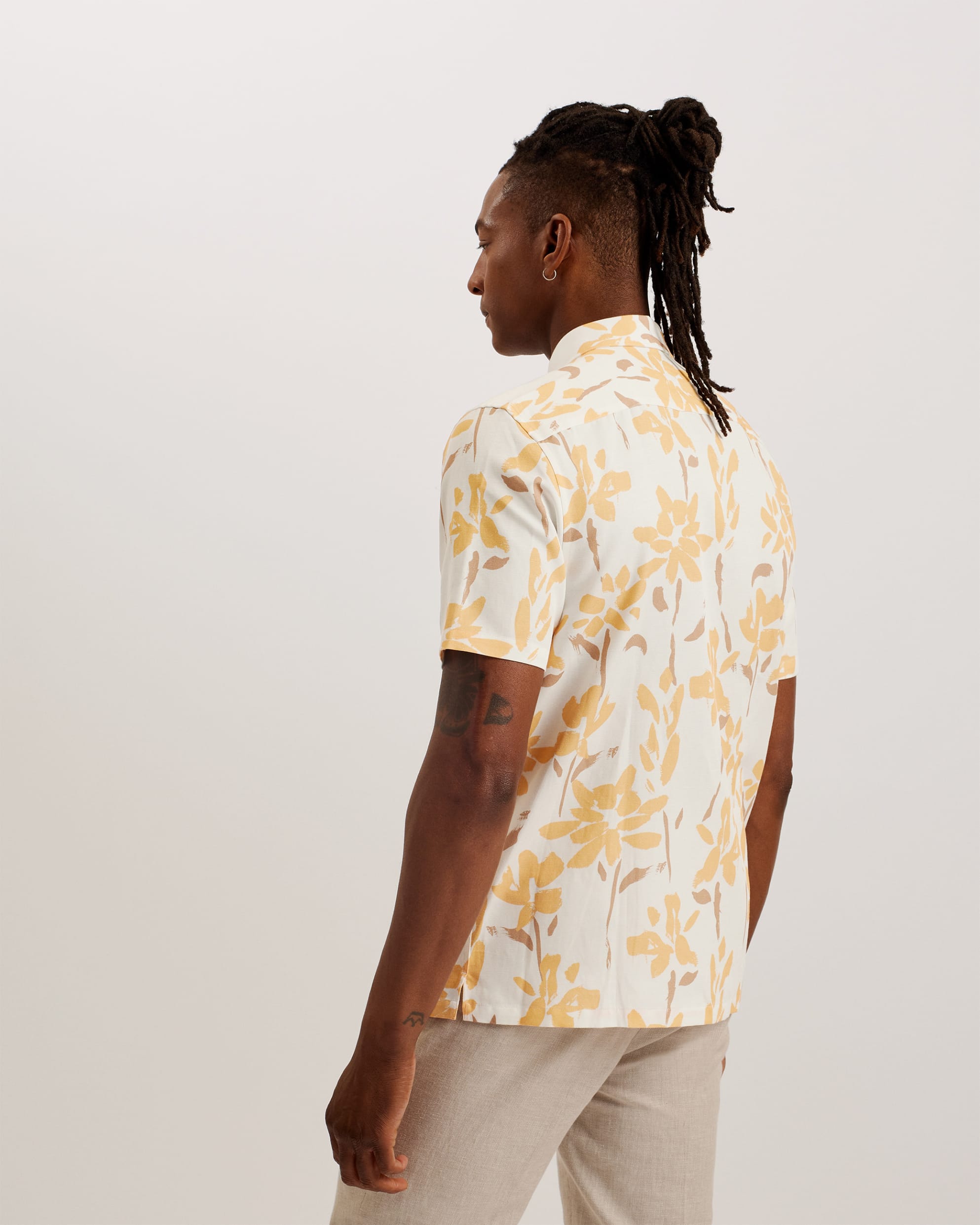 Verzee Short Sleeve Floral Print Shirt Yellow