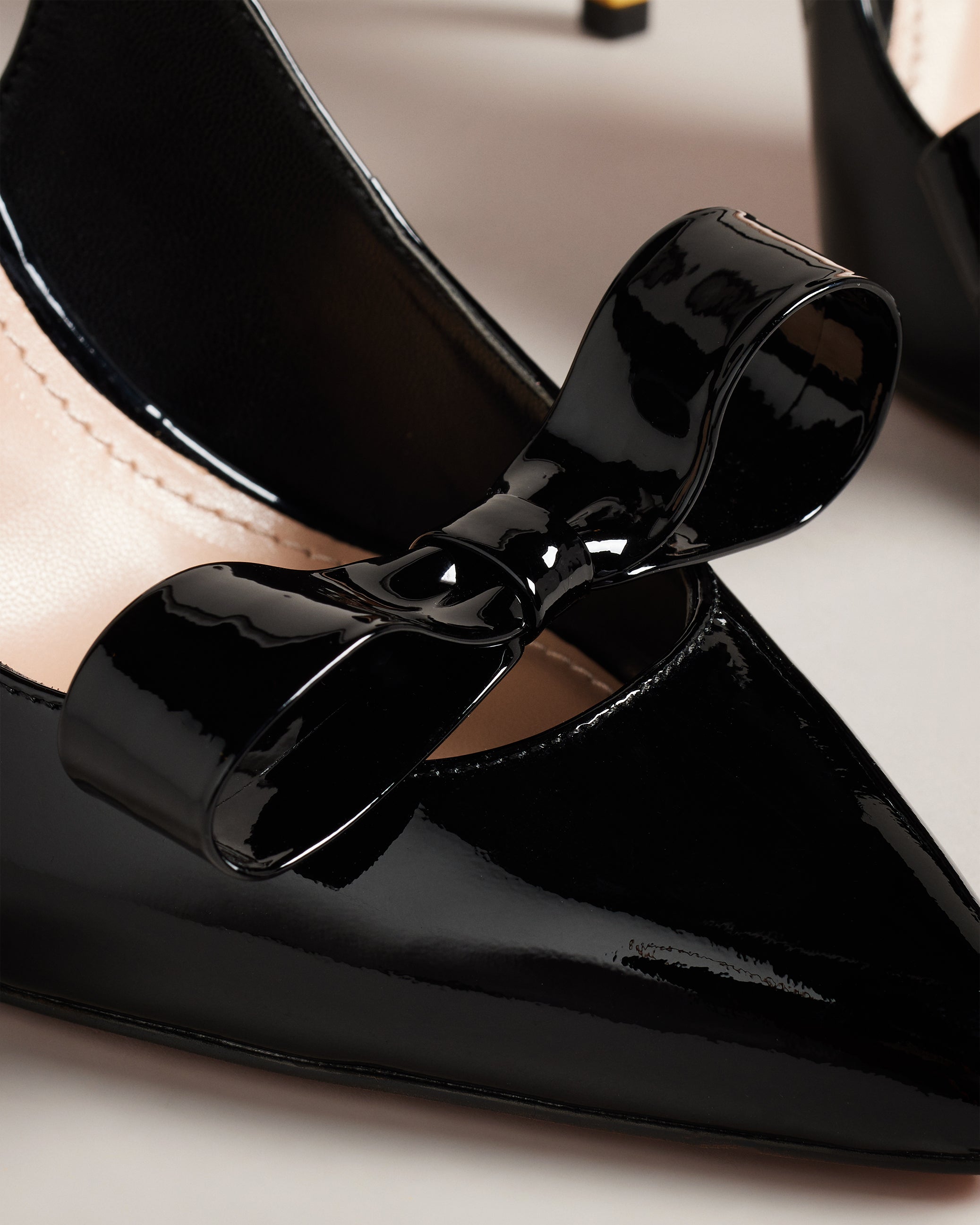 Orliney Patent Bow 100Mm Cut Out Detail Court Shoes Black