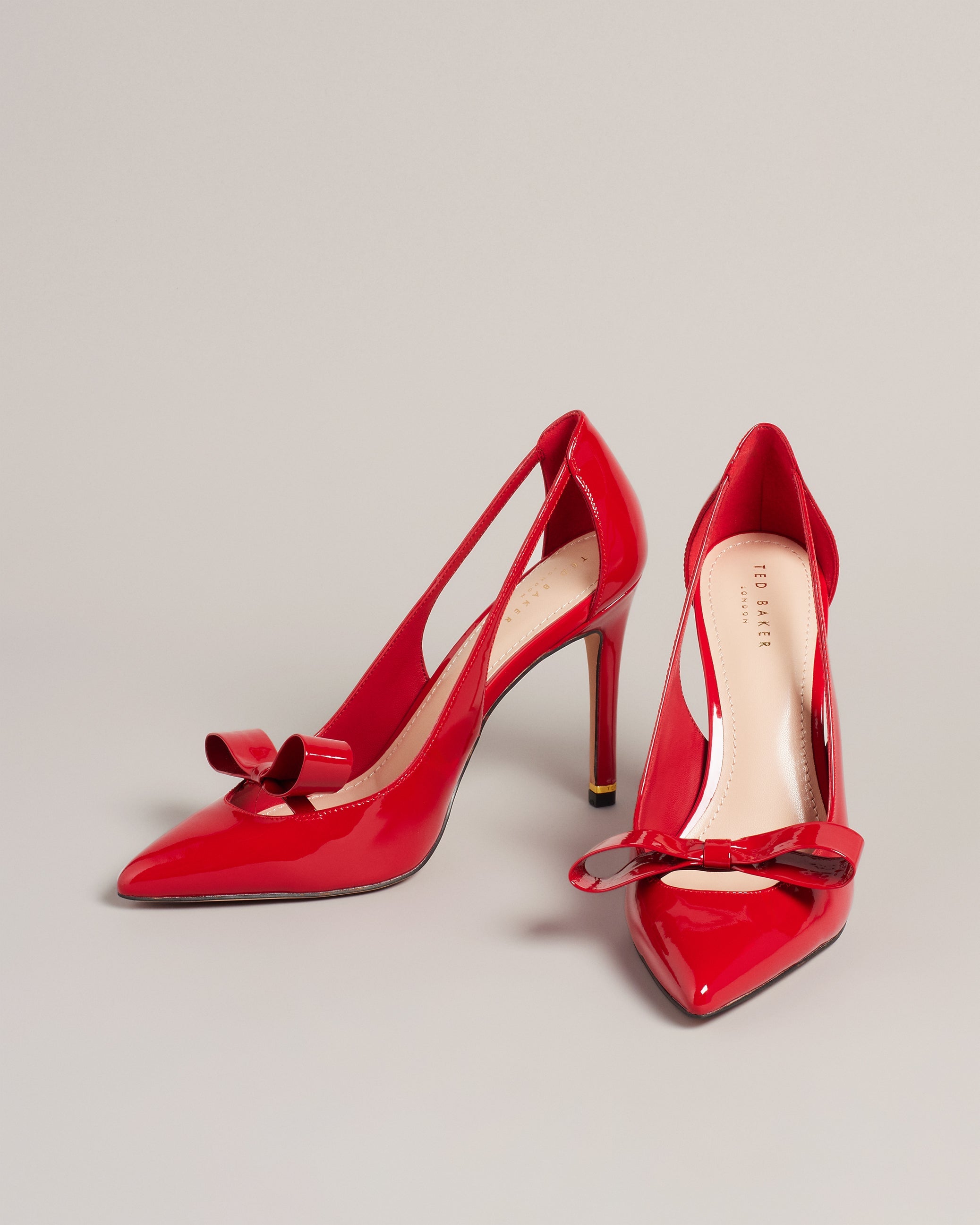 Orliney Patent Bow 100Mm Cut Out Detail Court Shoes Red