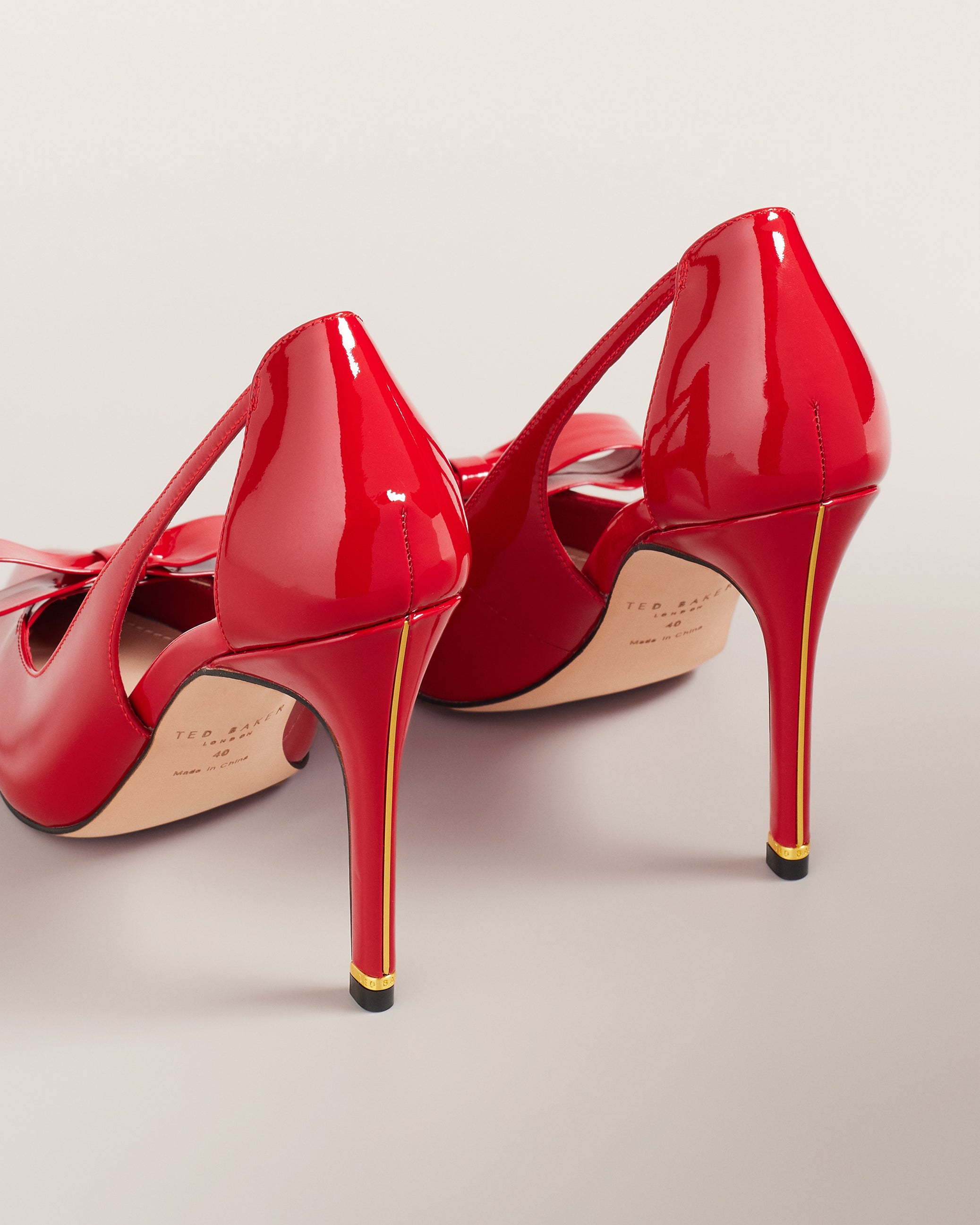 Orliney Patent Bow 100Mm Cut Out Detail Court Shoes Red