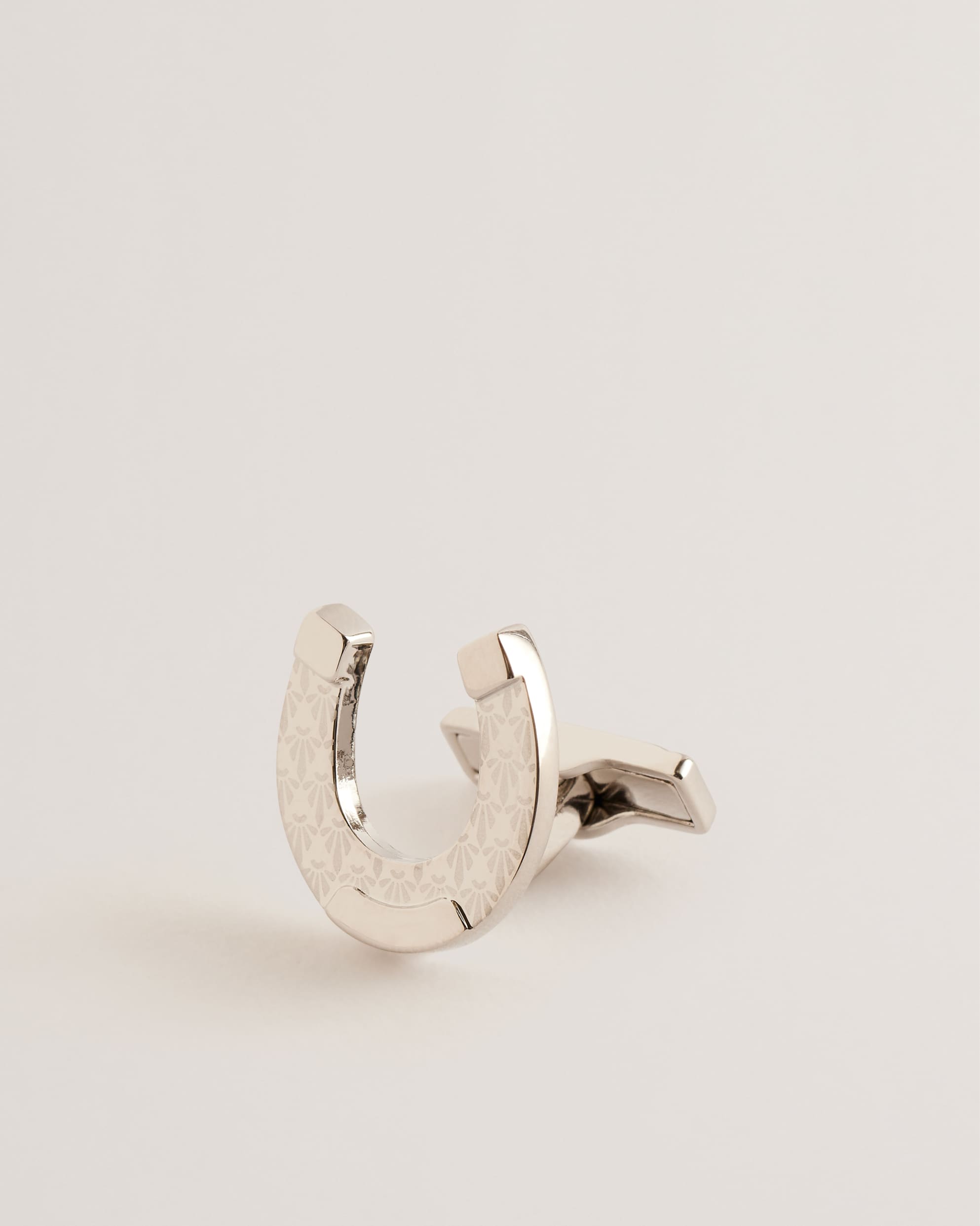 Lucki Horseshoe Cufflinks And Lapel Pin Set Silver-Col
