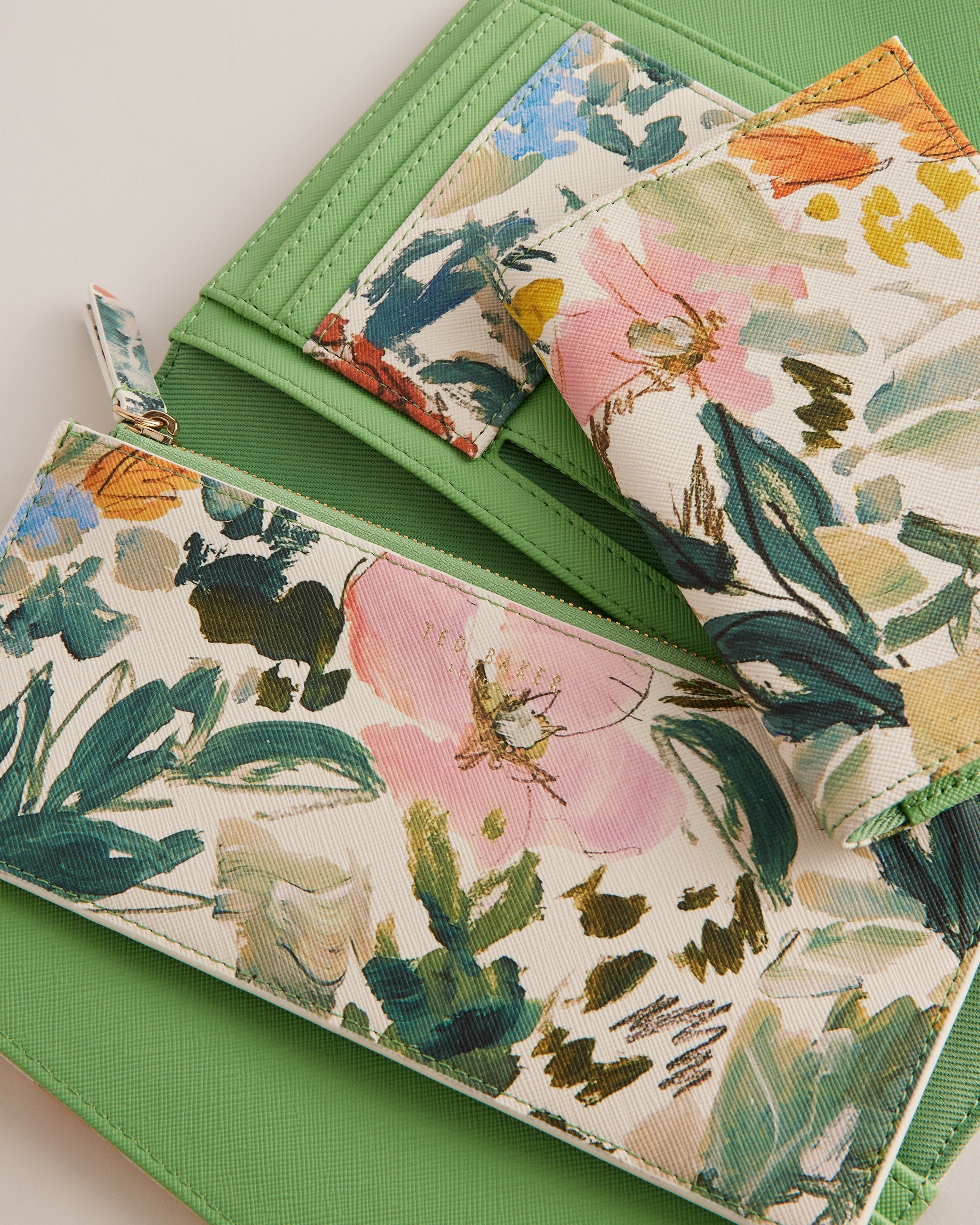 Lettaas Floral Printed Travel Wallet Cream