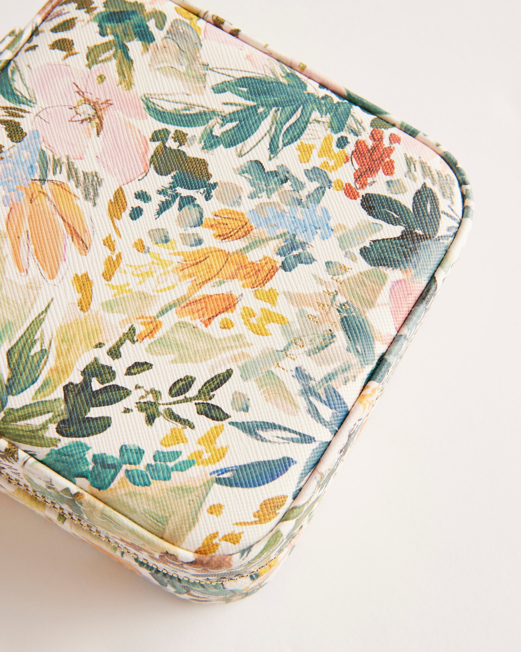 Beksia Floral Printed Medium Jewellery Case White